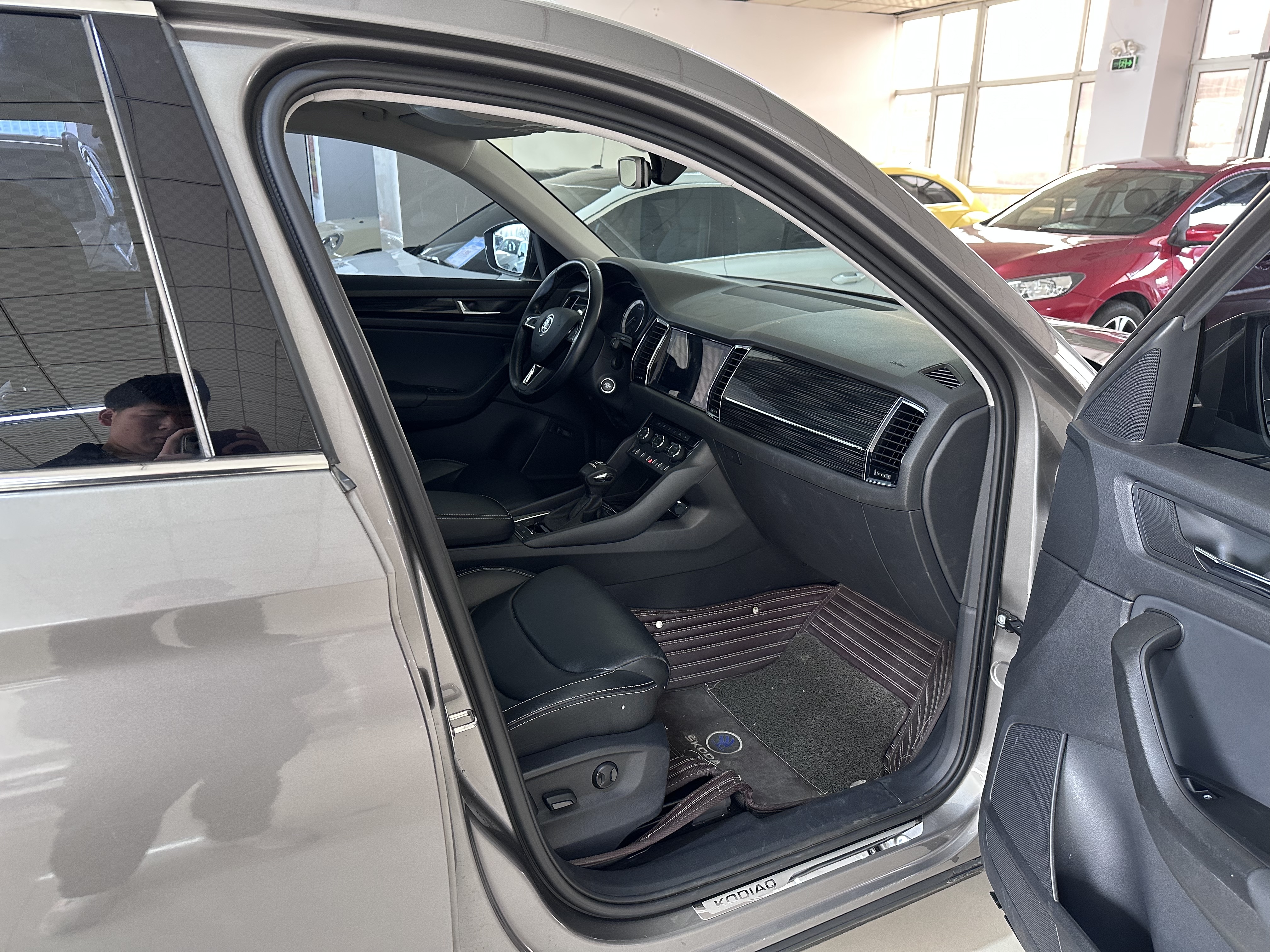 Skoda Kodiaq 2018 immagine di auto #10