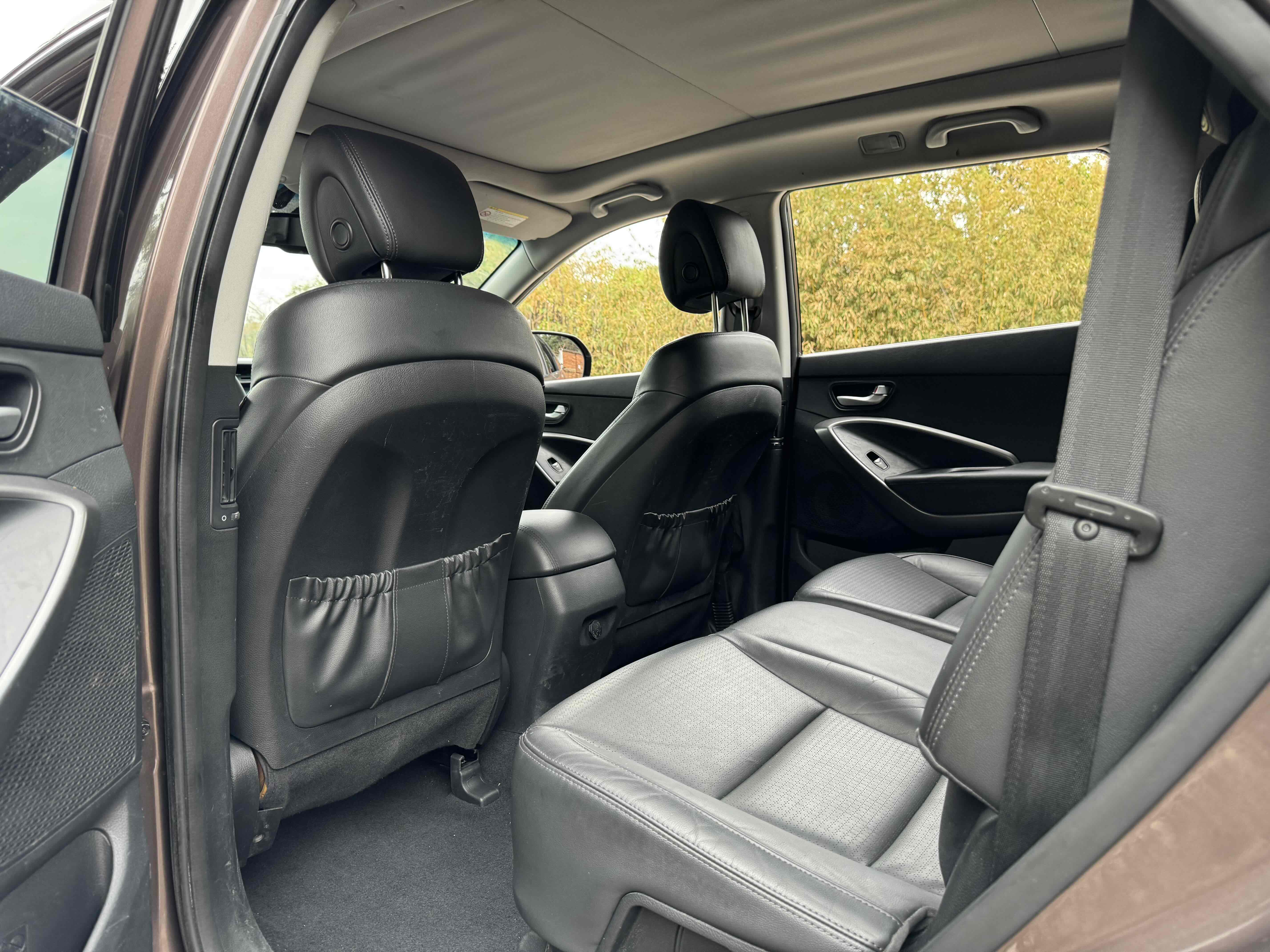 Hyundai Grand Santa Fe 2014 car image #10