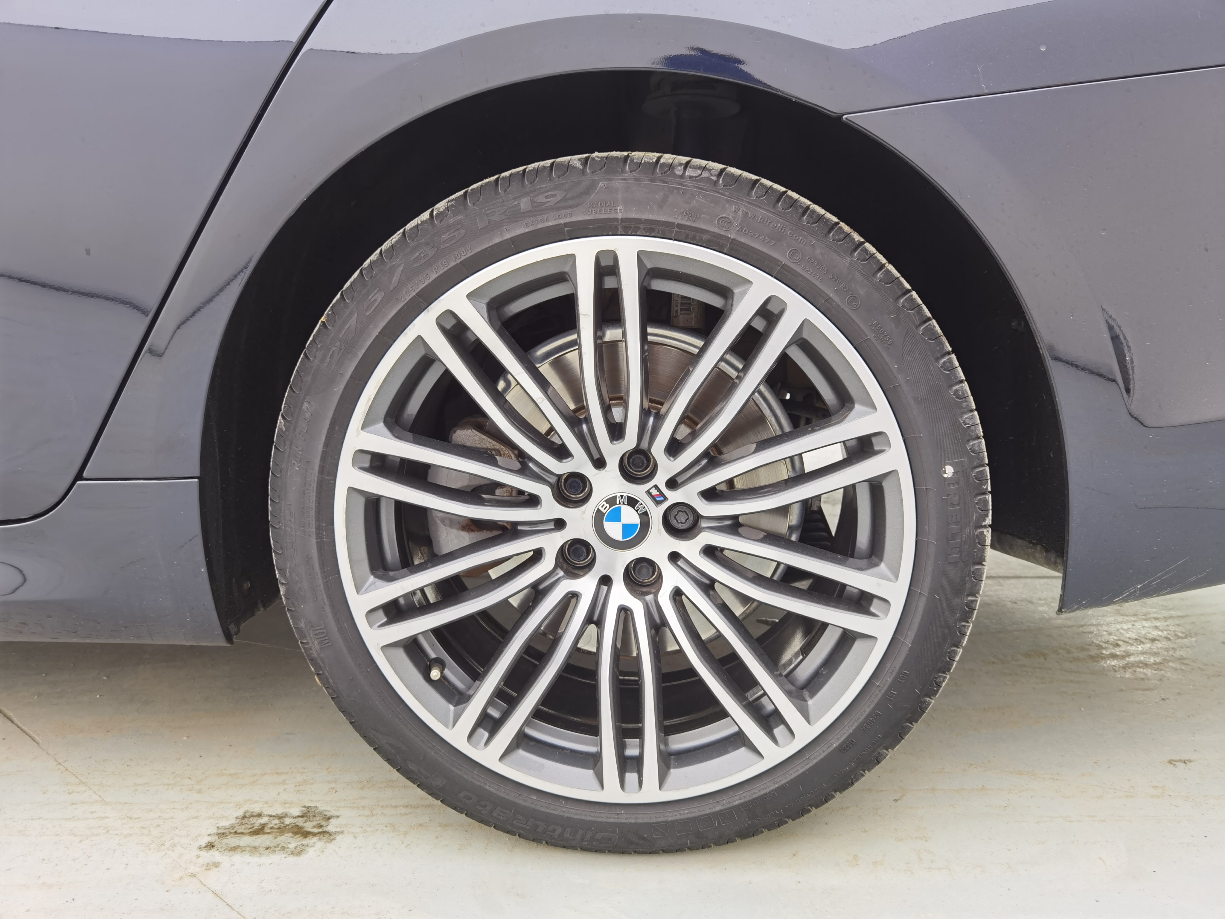 BMW 5 Series 2018 #10 BMW 5 Series 2018 car image #10