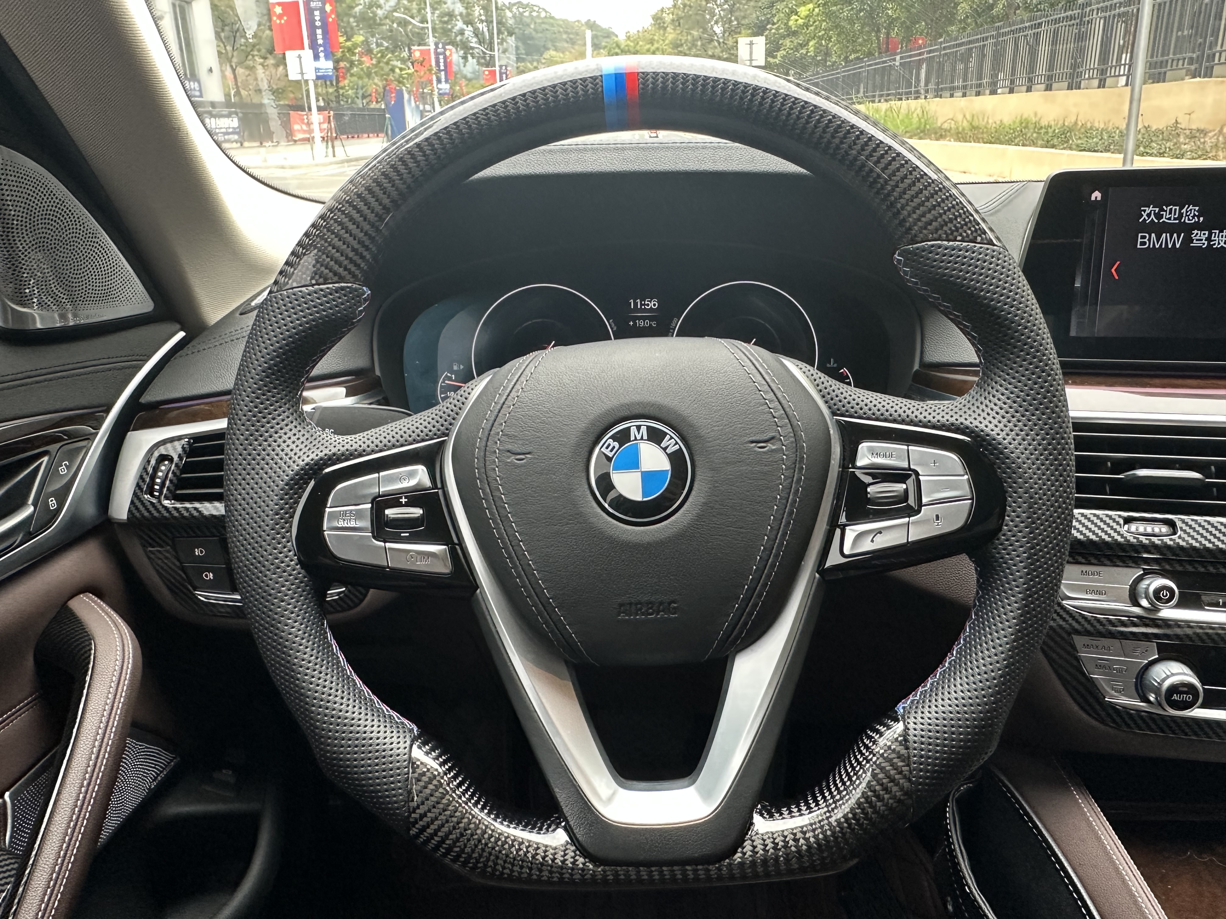 BMW 5 Series 2019 #10 BMW 5 Series 2019 car image #10