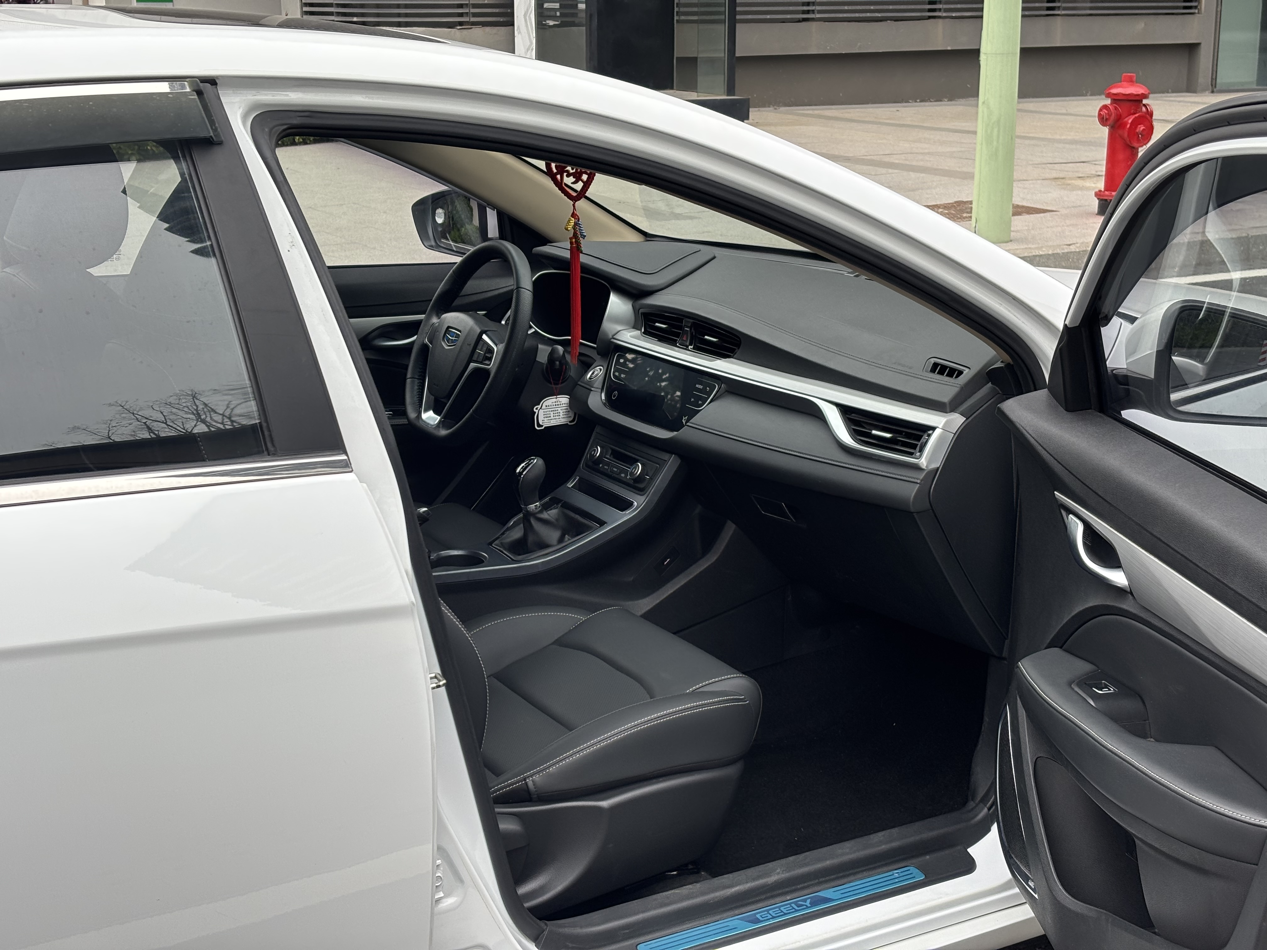 GEELY Emgrand 2018 #10 GEELY Emgrand 2018 car image #10