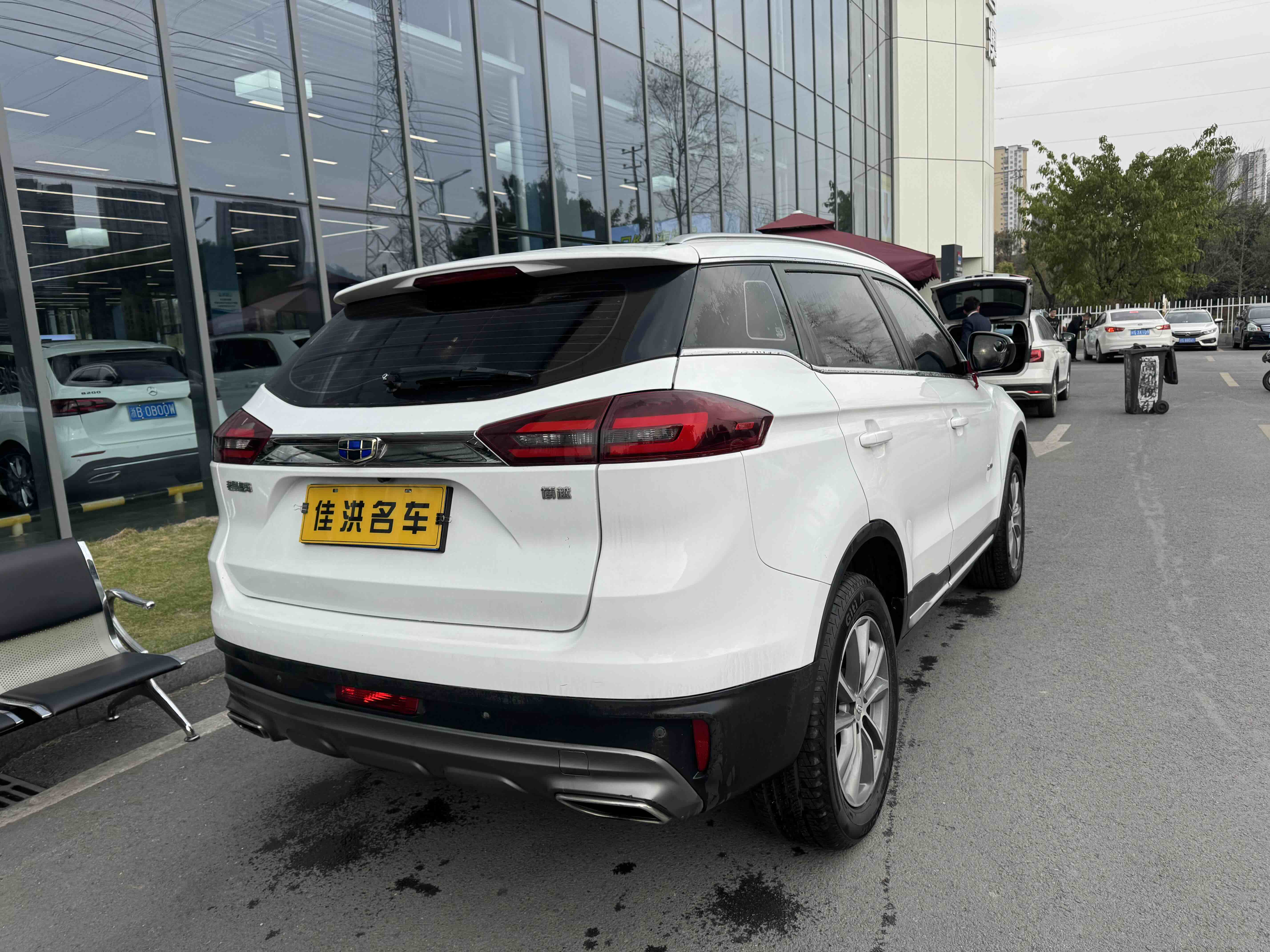 GEELY Boyue 2019 immagine di auto #10