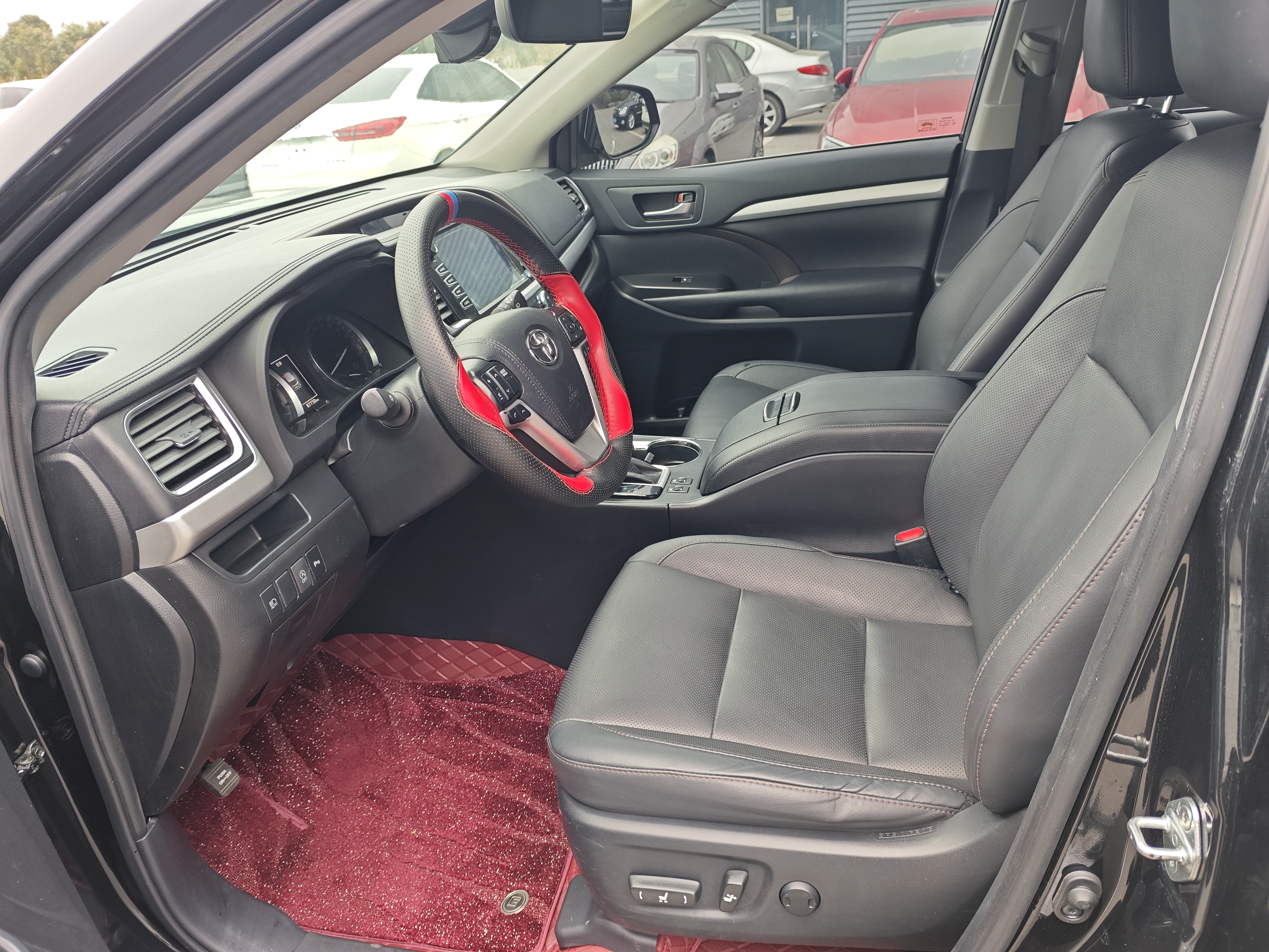 Toyota Highlander 2020 immagine di auto #10