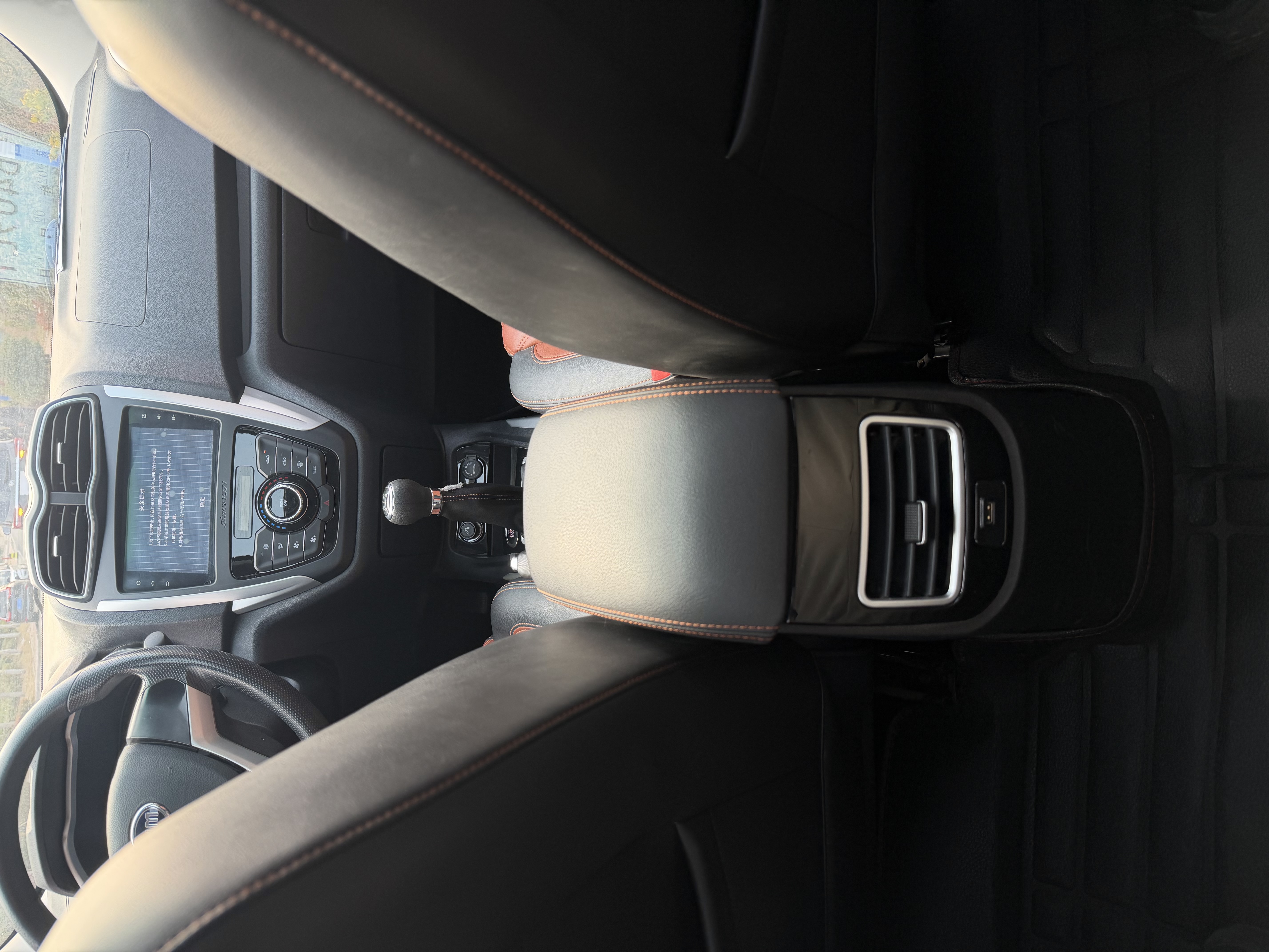 SWM斯威汽车 SWM斯威X3 2019 汽车图片 #10