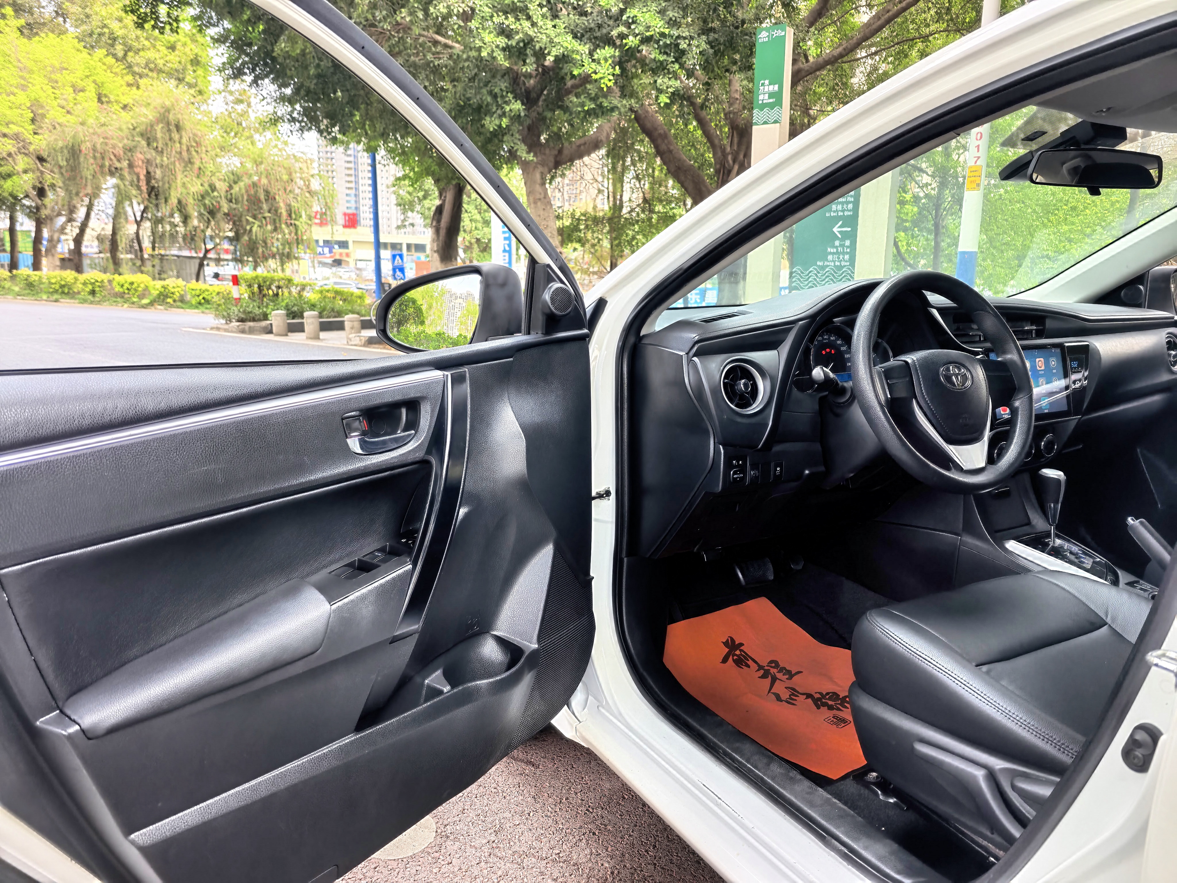 Toyota Corolla 2019 #10 Toyota Corolla 2019 car image #10