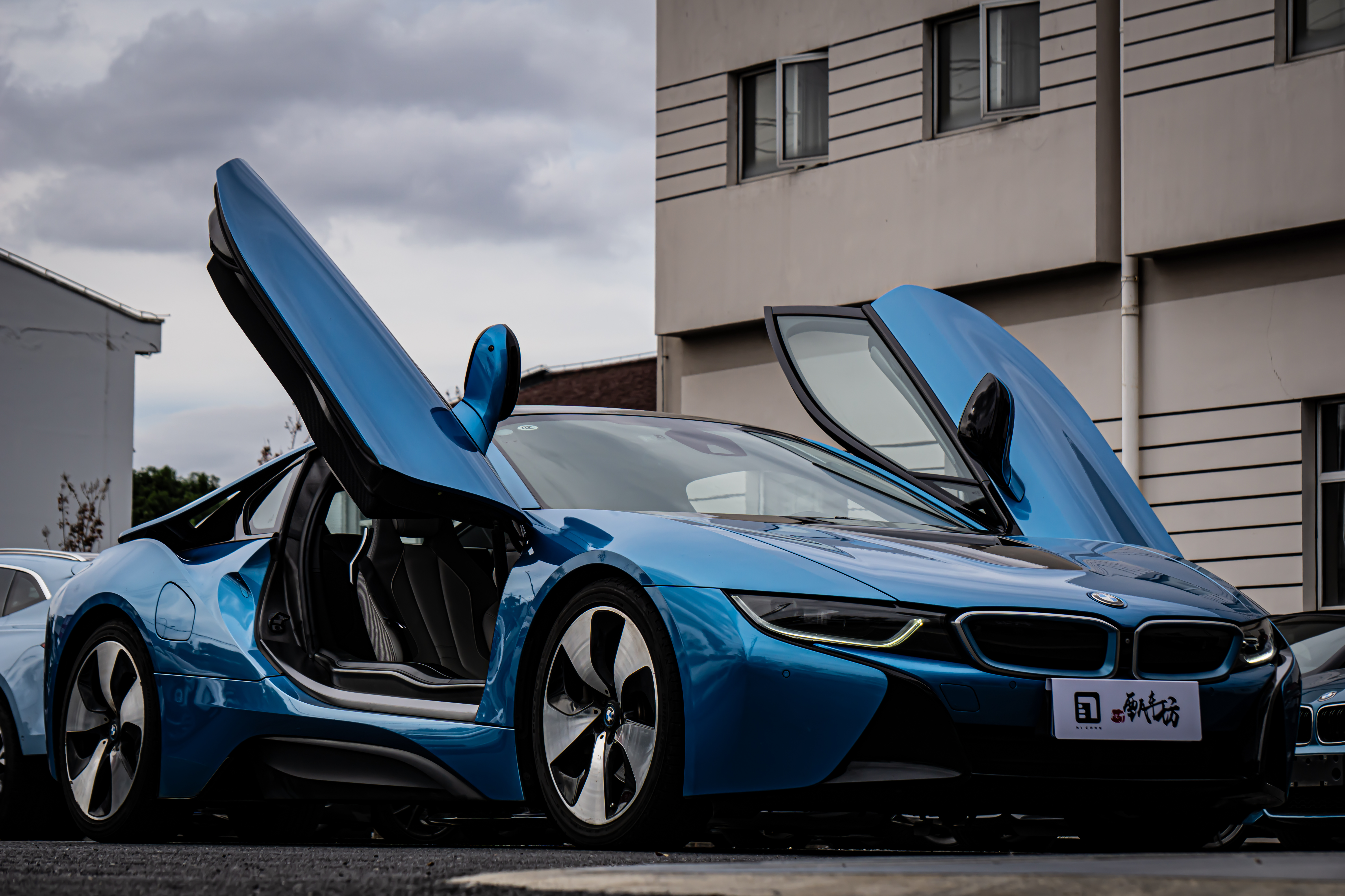 BMW i8 2015 car image #10