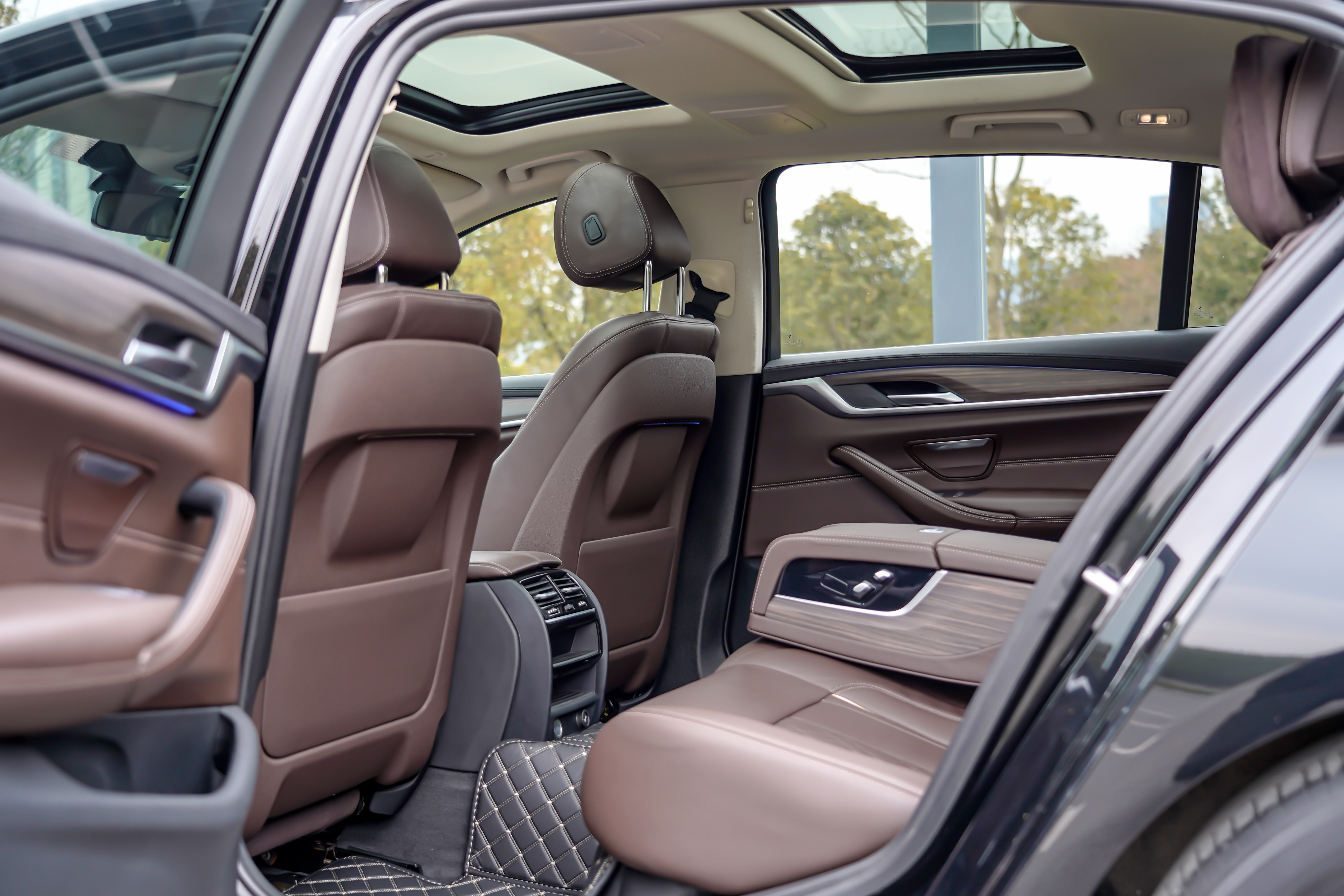 BMW 5 Series New Energy 2018 car image #10