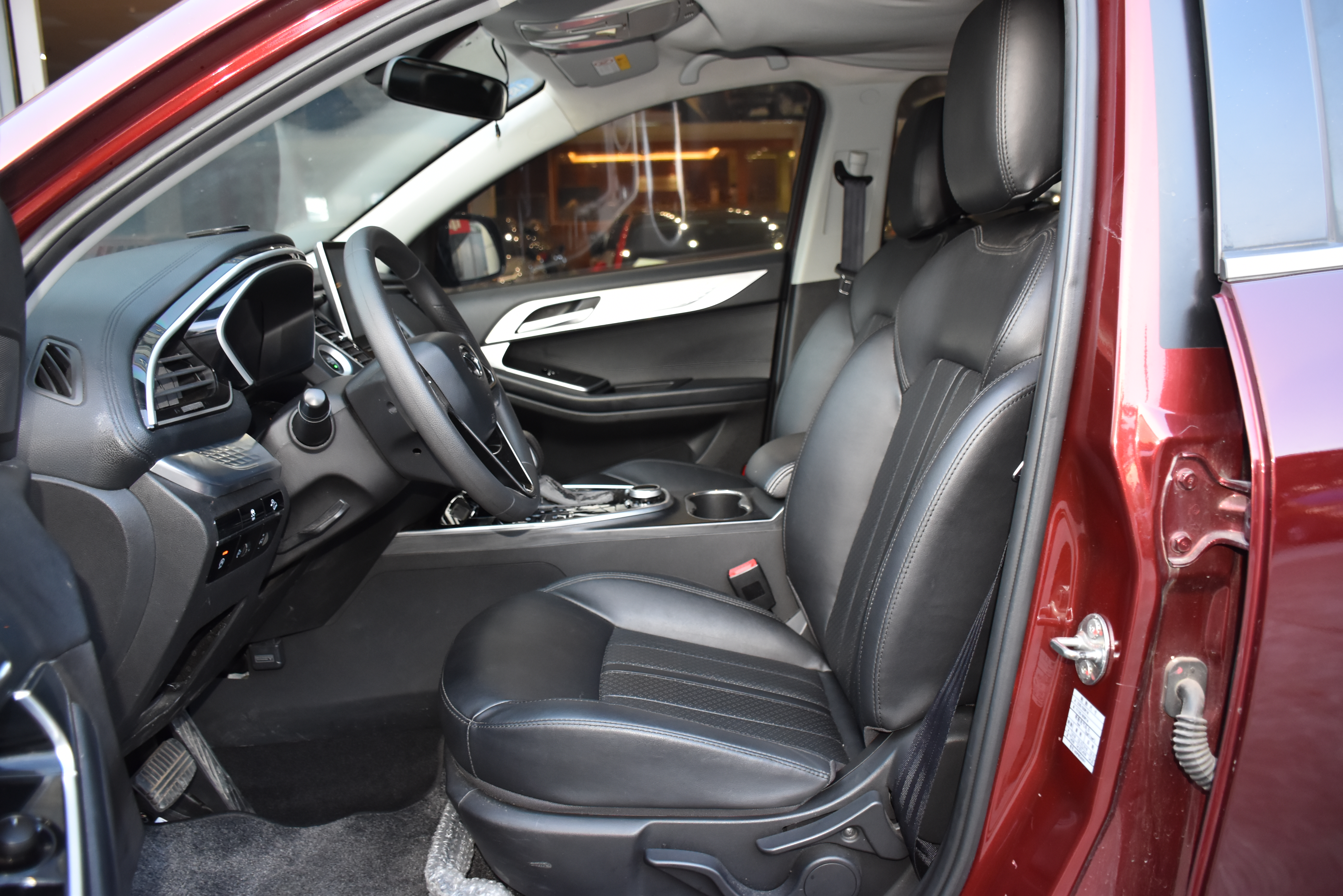 Soueast DX7 2019 car image #10