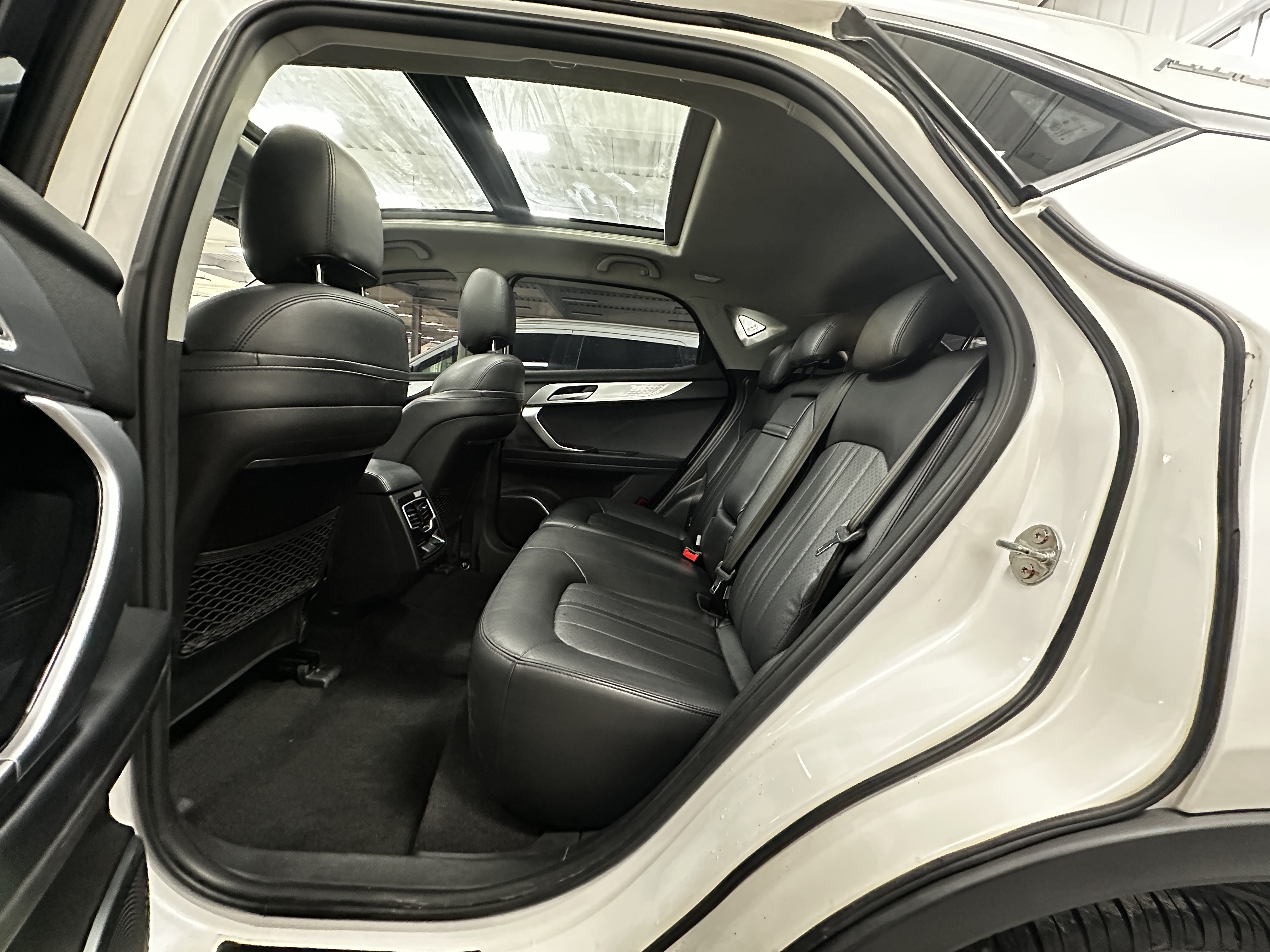 Soueast DX7 2019 #10 Soueast DX7 2019 car image #10