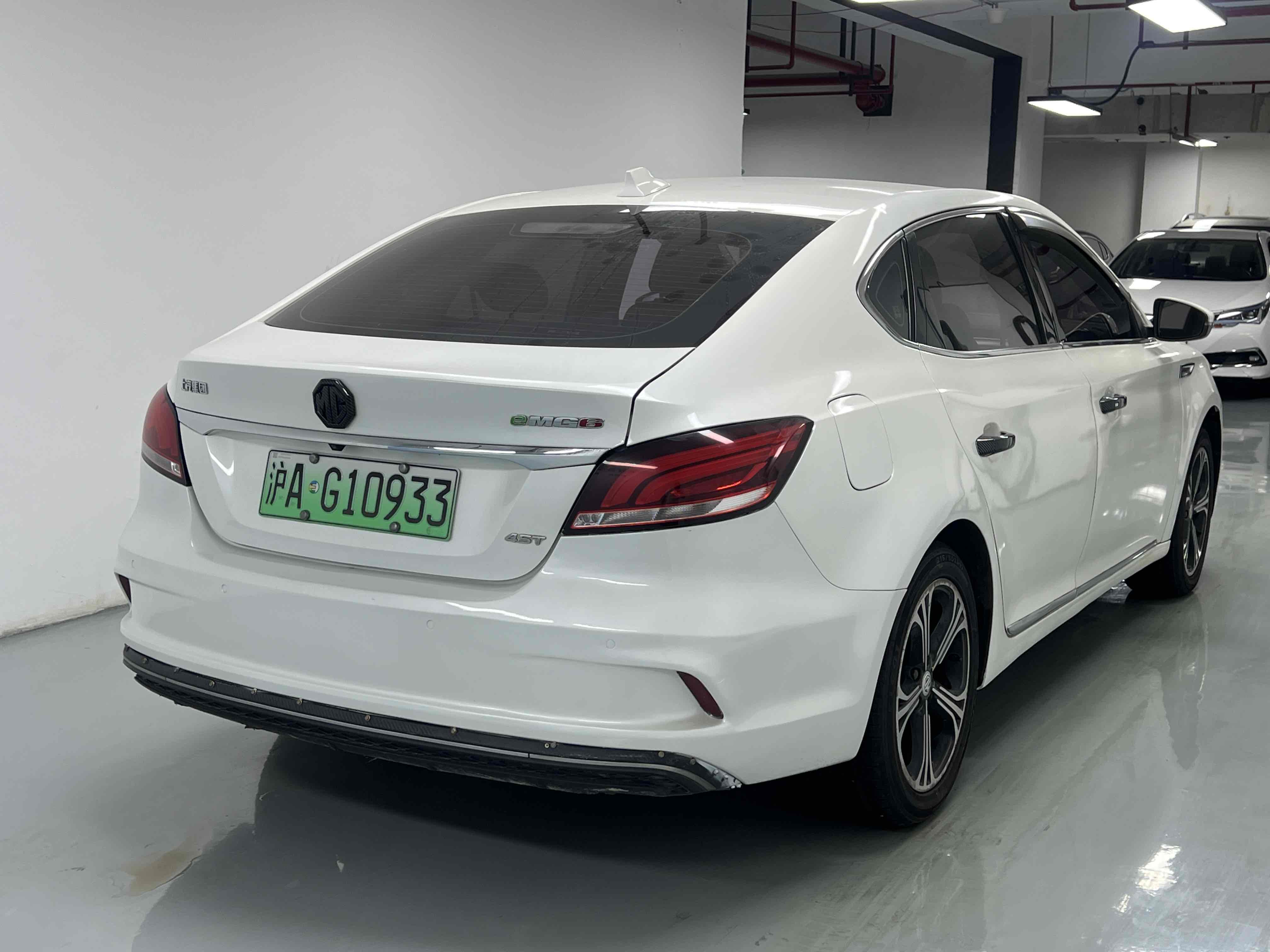 MG 6 New Energy 2018 car image #10