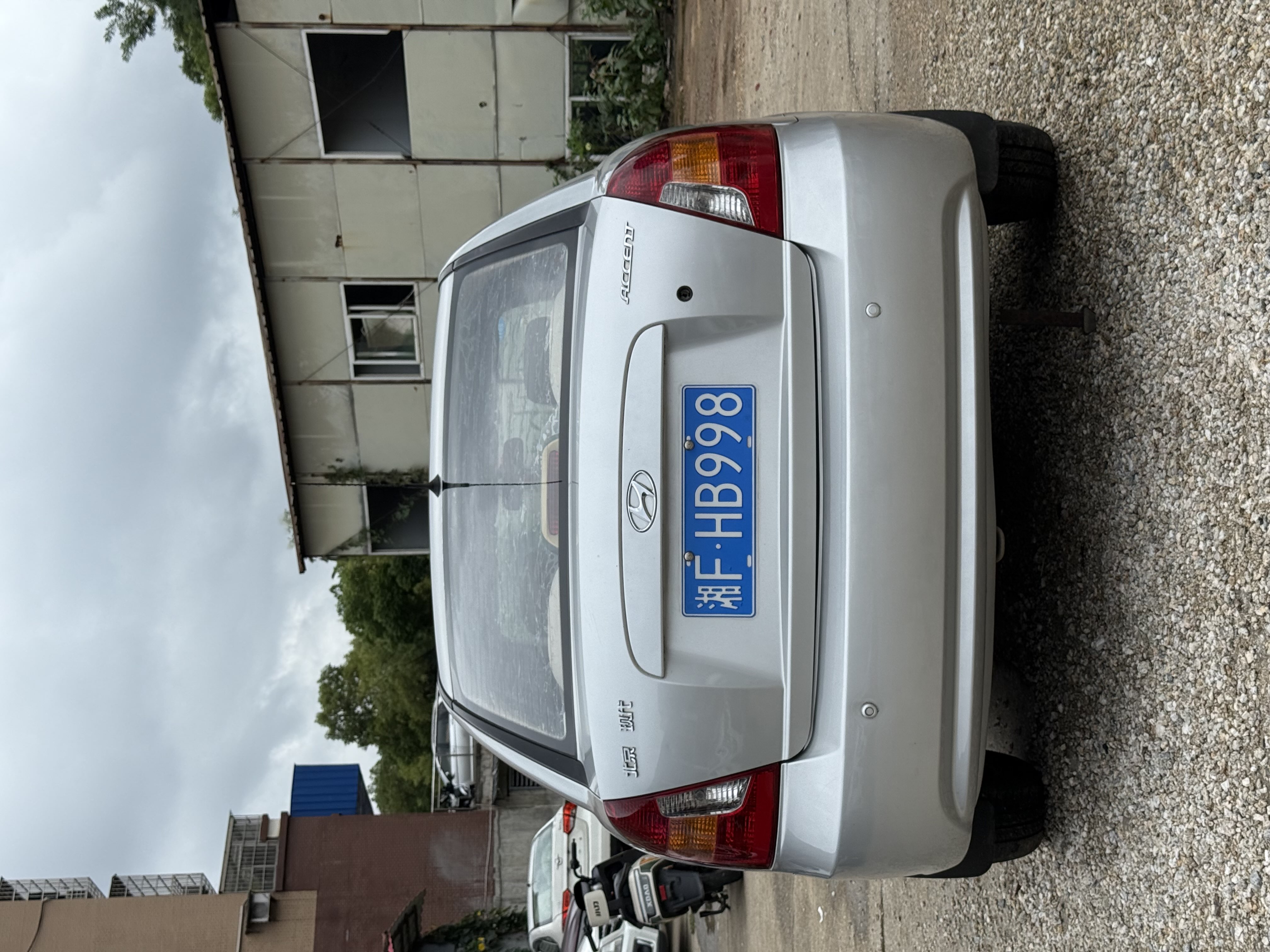 Hyundai Accent 2010 car image #10