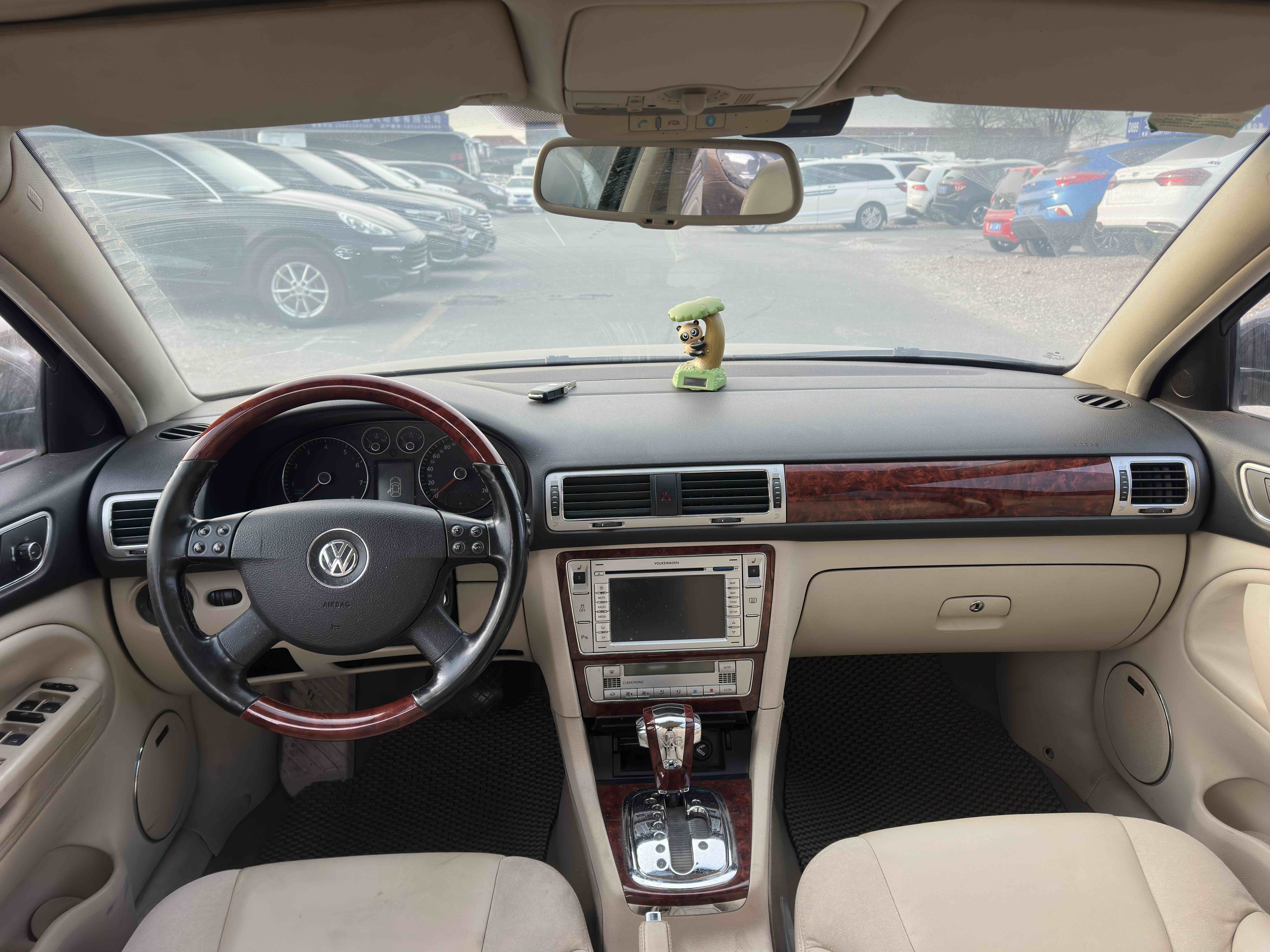 Volkswagen Passat Lingyu 2010 car image #10