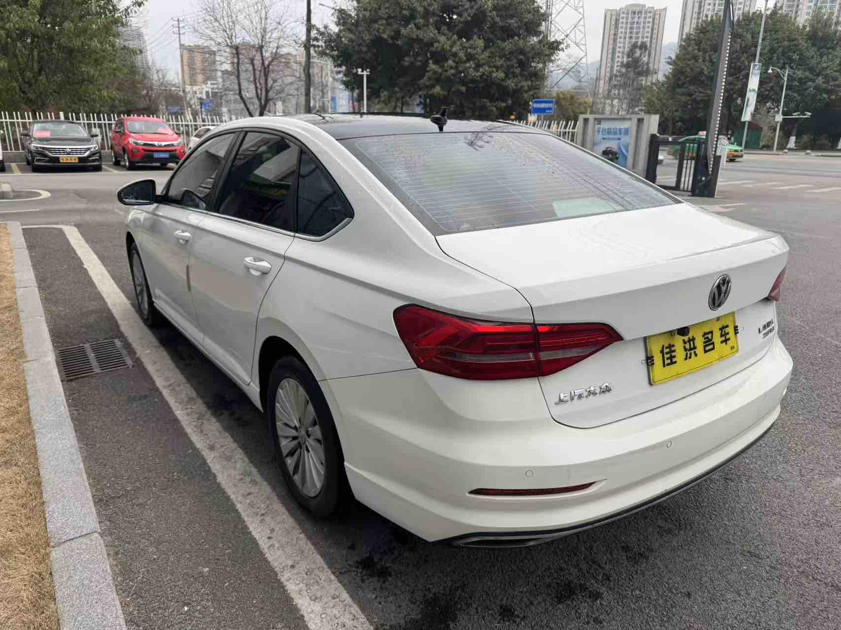 Volkswagen Lavida 2019 car image #10