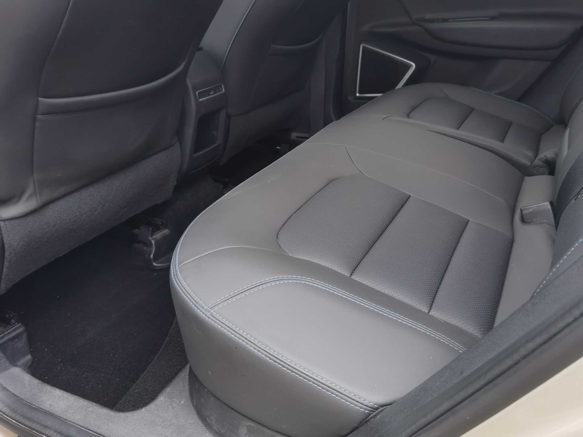 GEELY Emgrand GSe 2019 #10 GEELY Emgrand GSe 2019 car image #10