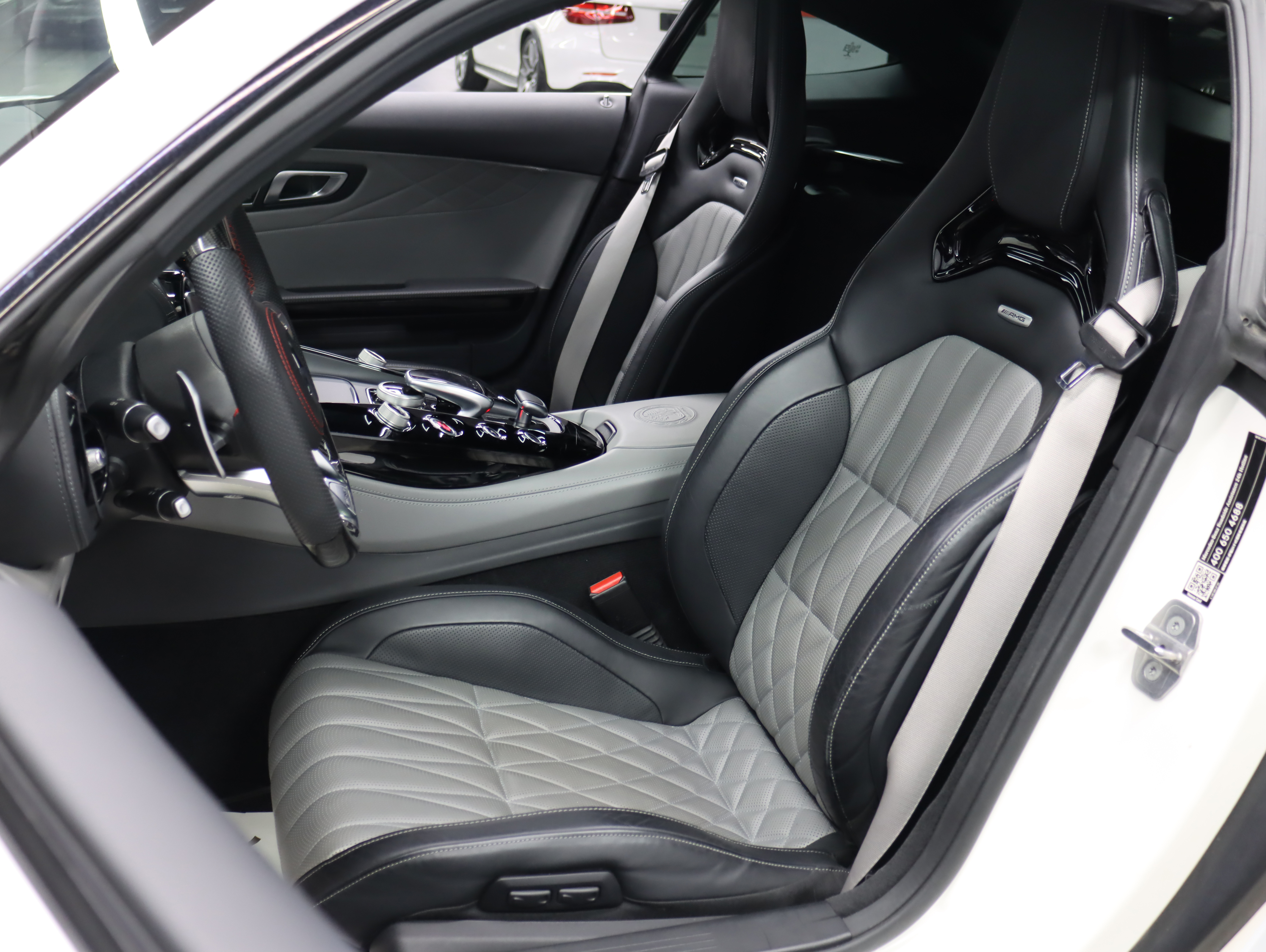 Mercedes-Benz AMG GT 2020 изображение автомобиля #10