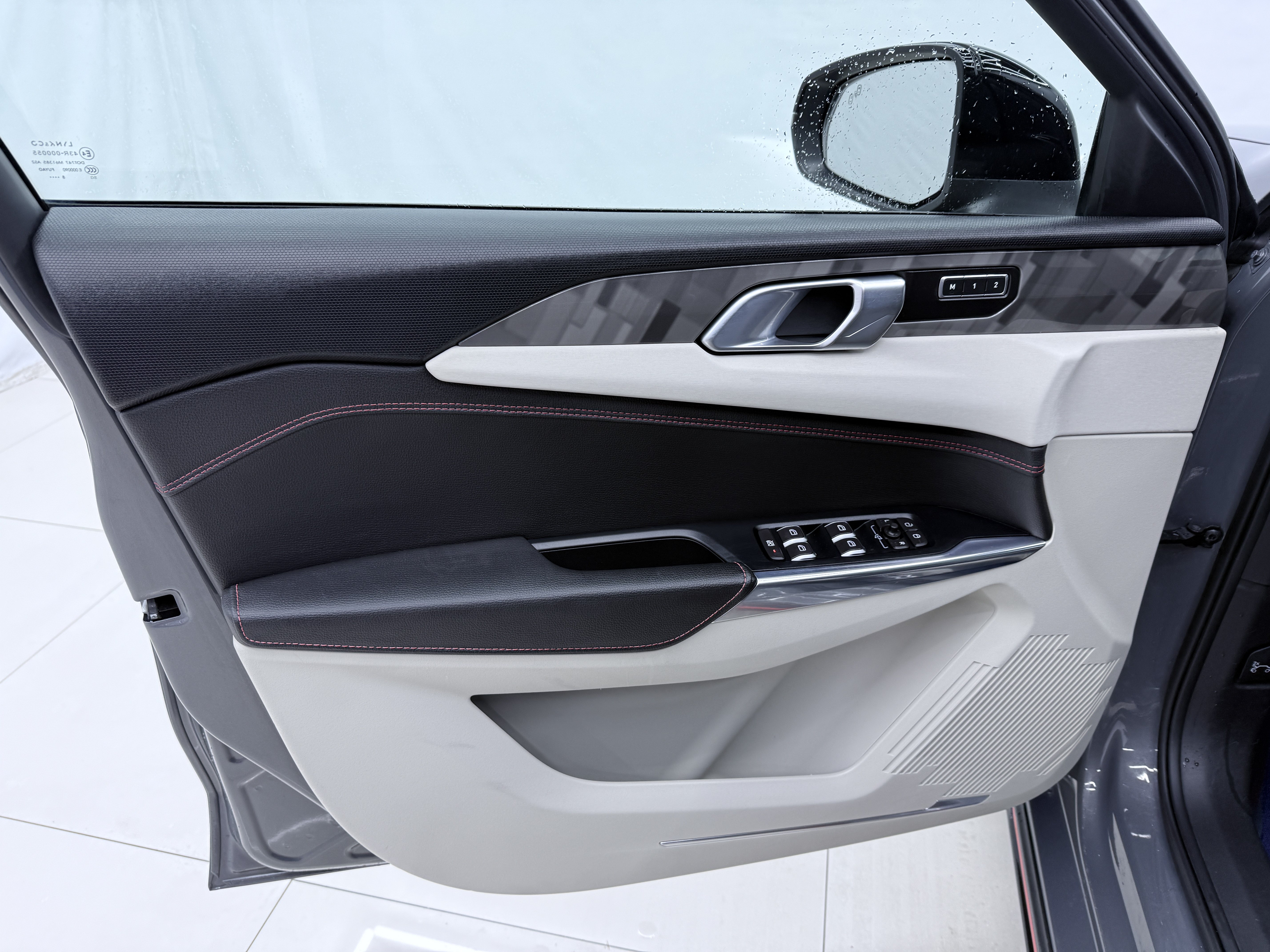 Lynk & Co 02 2019 #10 Lynk & Co 02 2019 car image #10