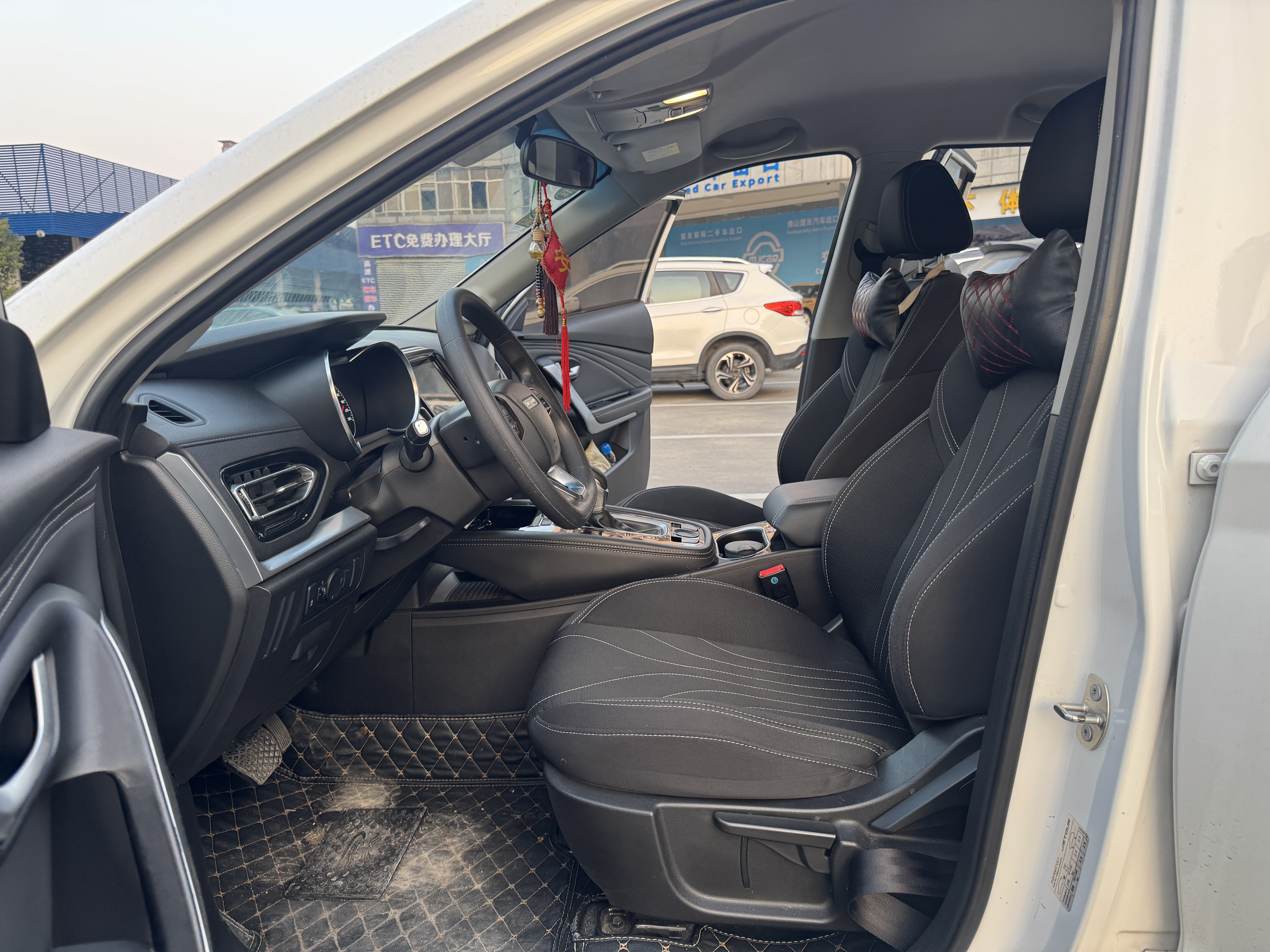 Jetour X70 2019 car image #10