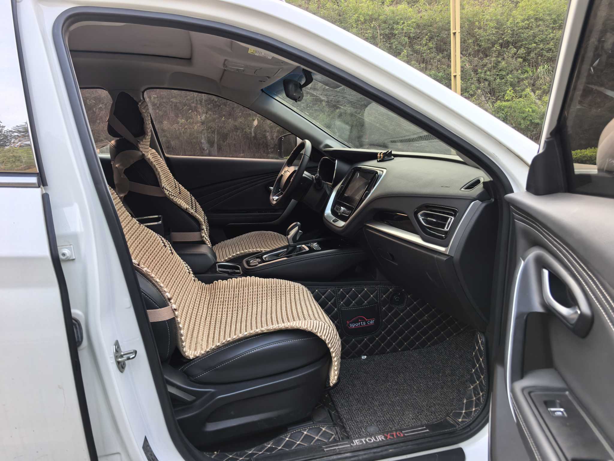 X70 2018 #10 X70 2018 car image #10