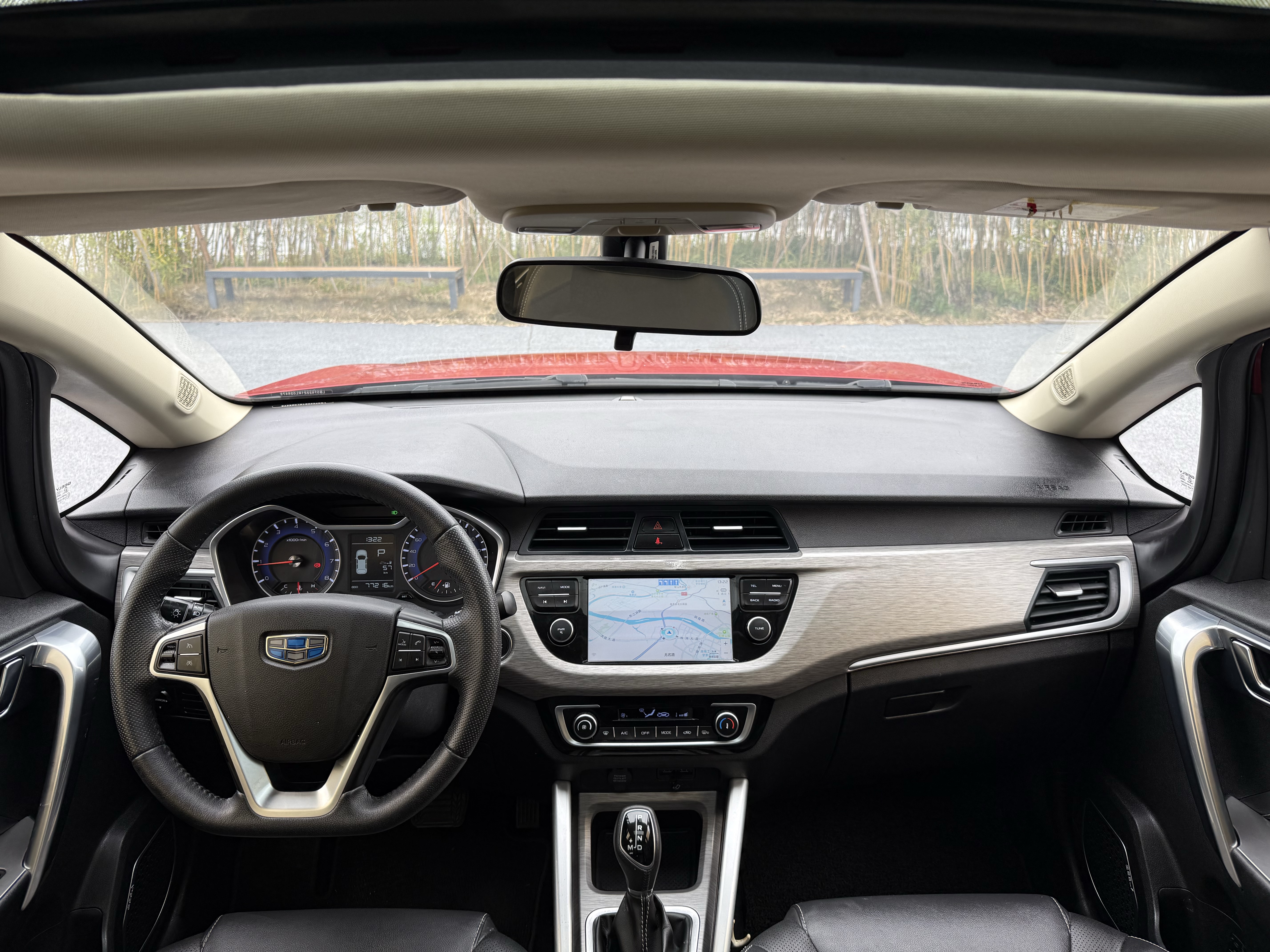 Vision X3 2019 car image #10