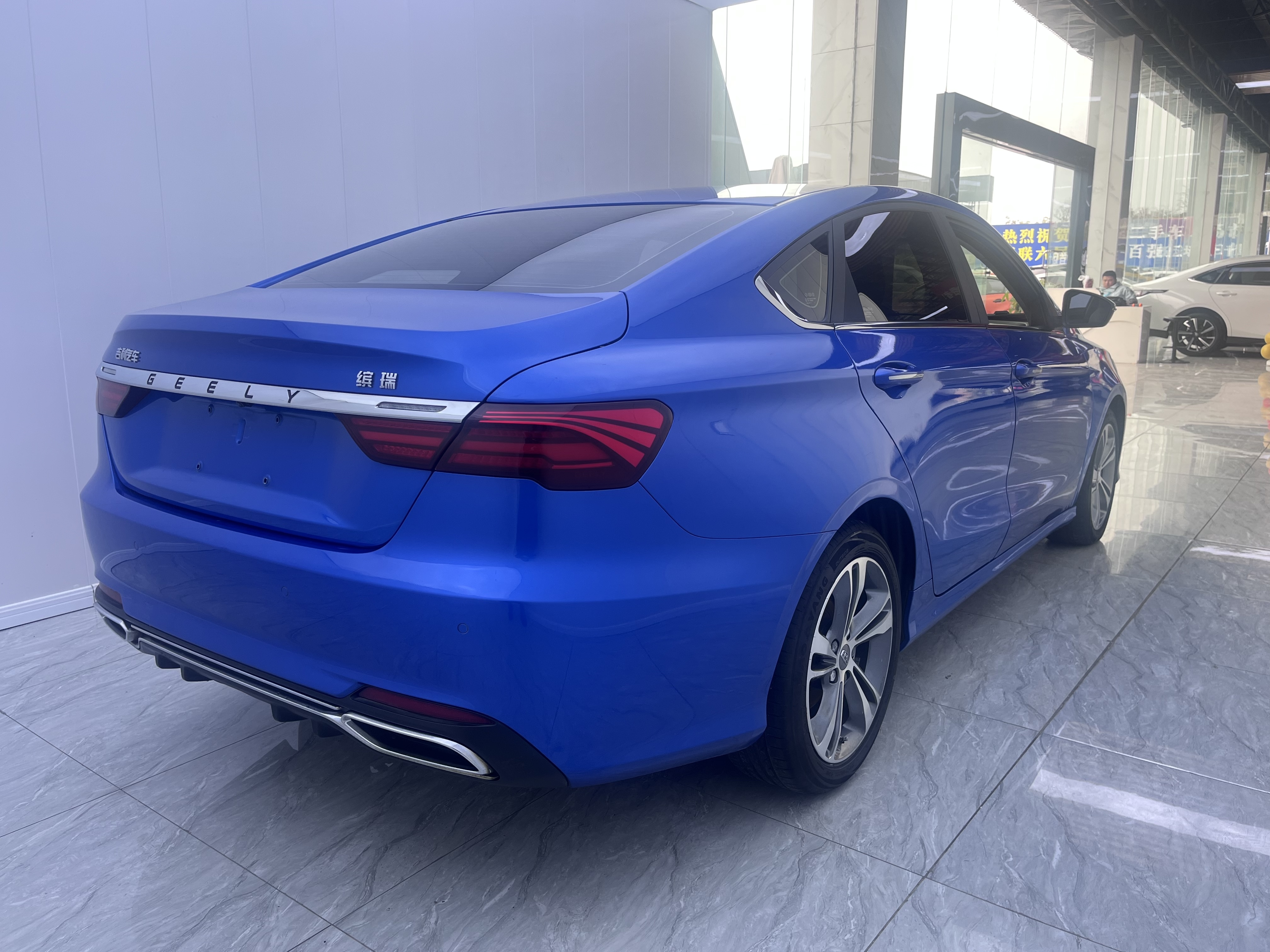 GEELY 2019 car image #10