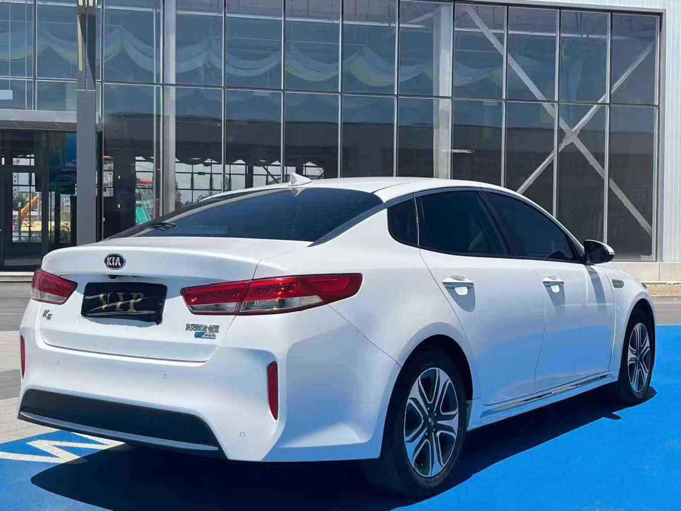 起亚 起亚K5新能源 2019 汽车图片 #10