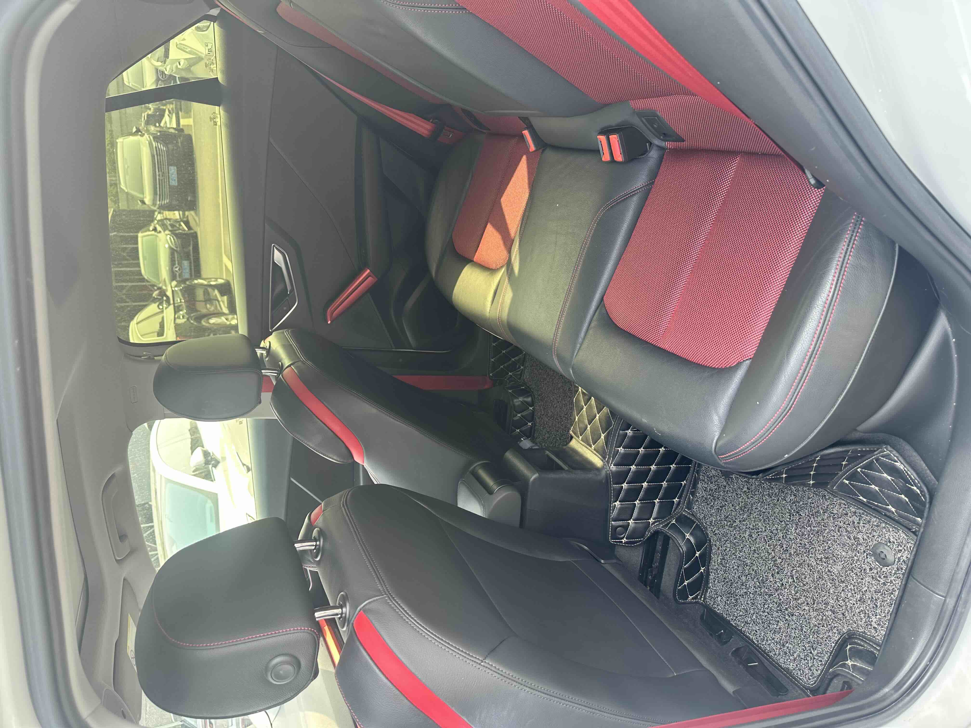 Q2L 2019 car image #10