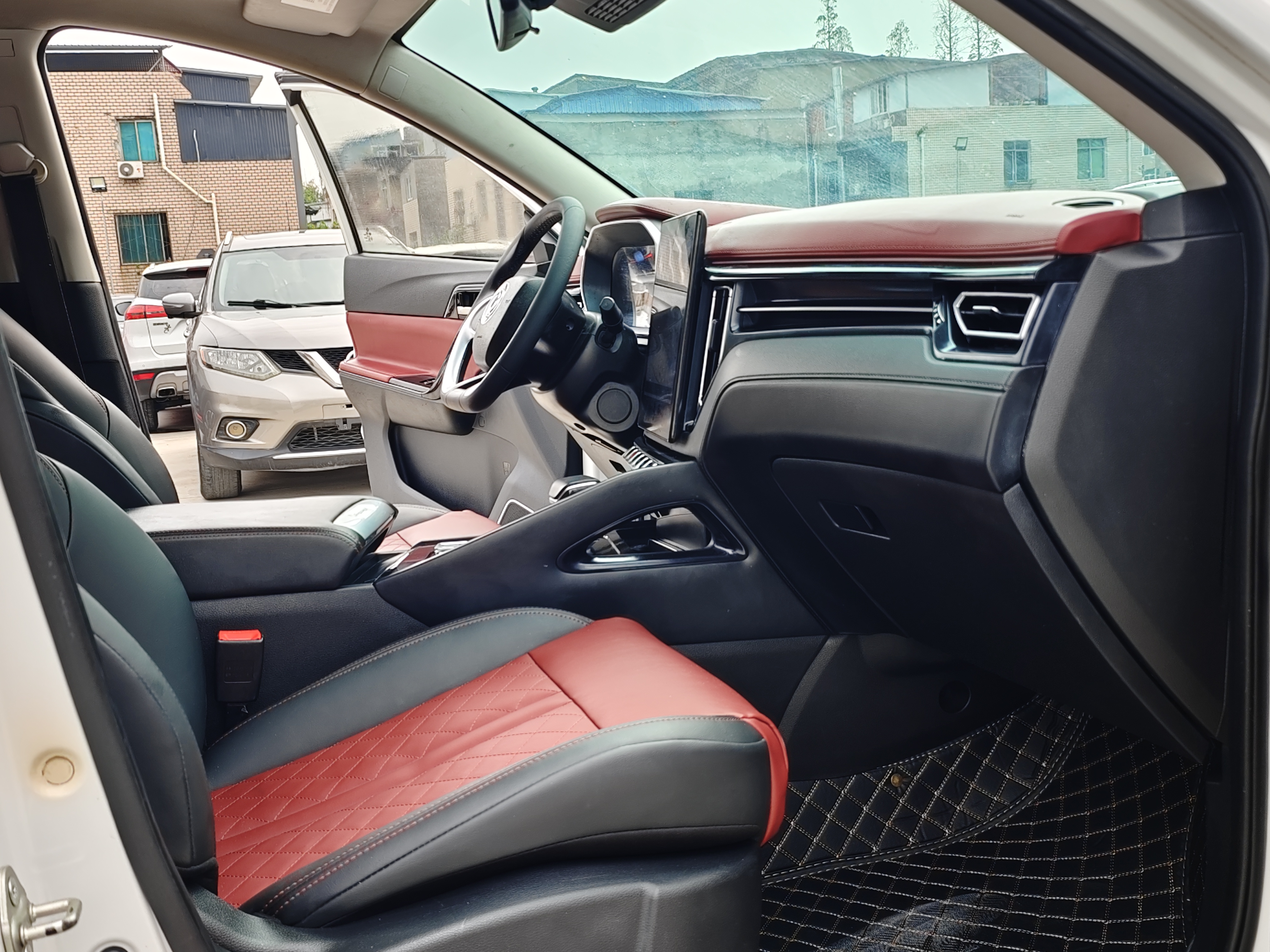 T5 2019 #10 T5 2019 car image #10