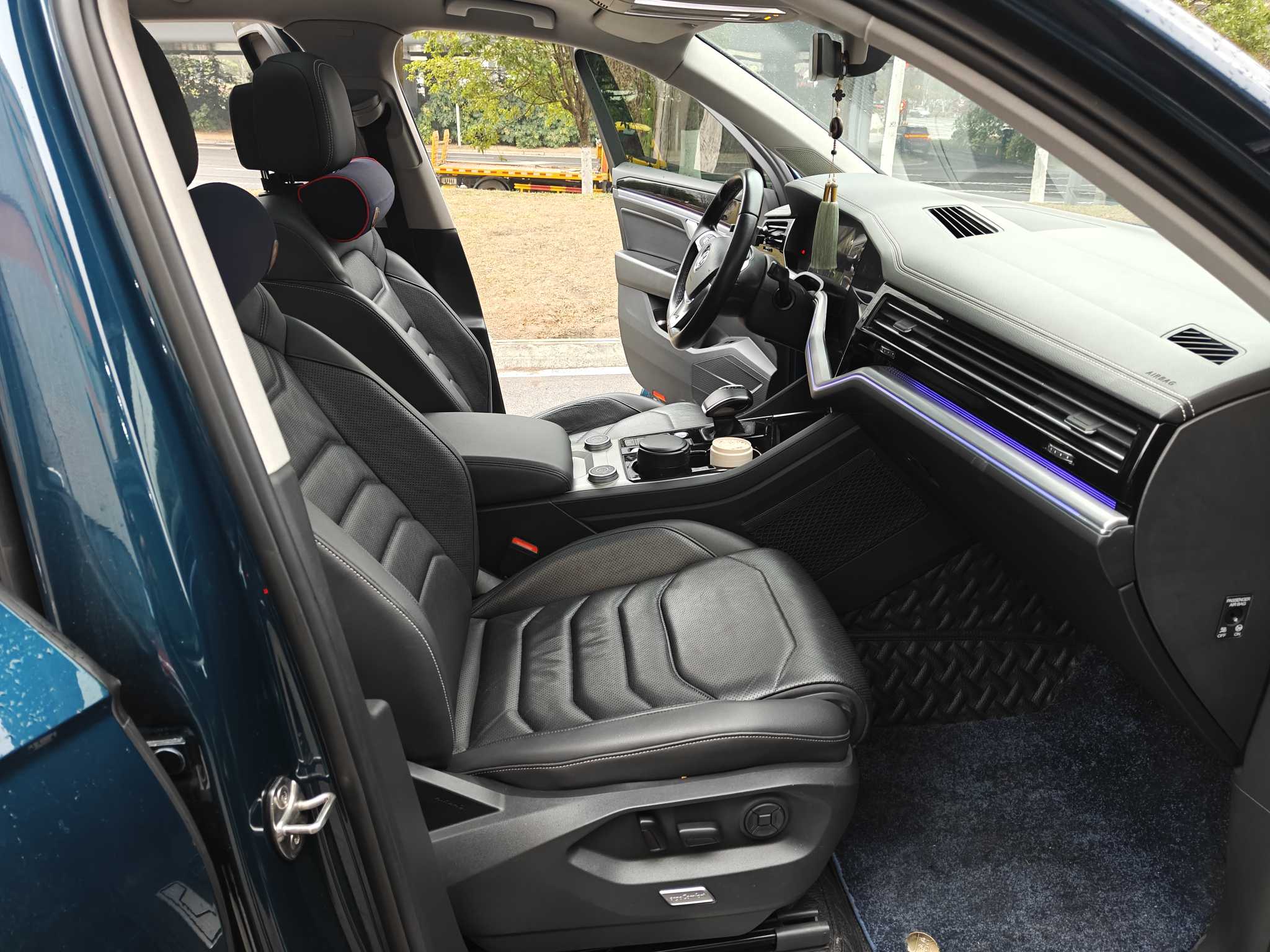 Volkswagen Touareg 2020 image de voiture #10