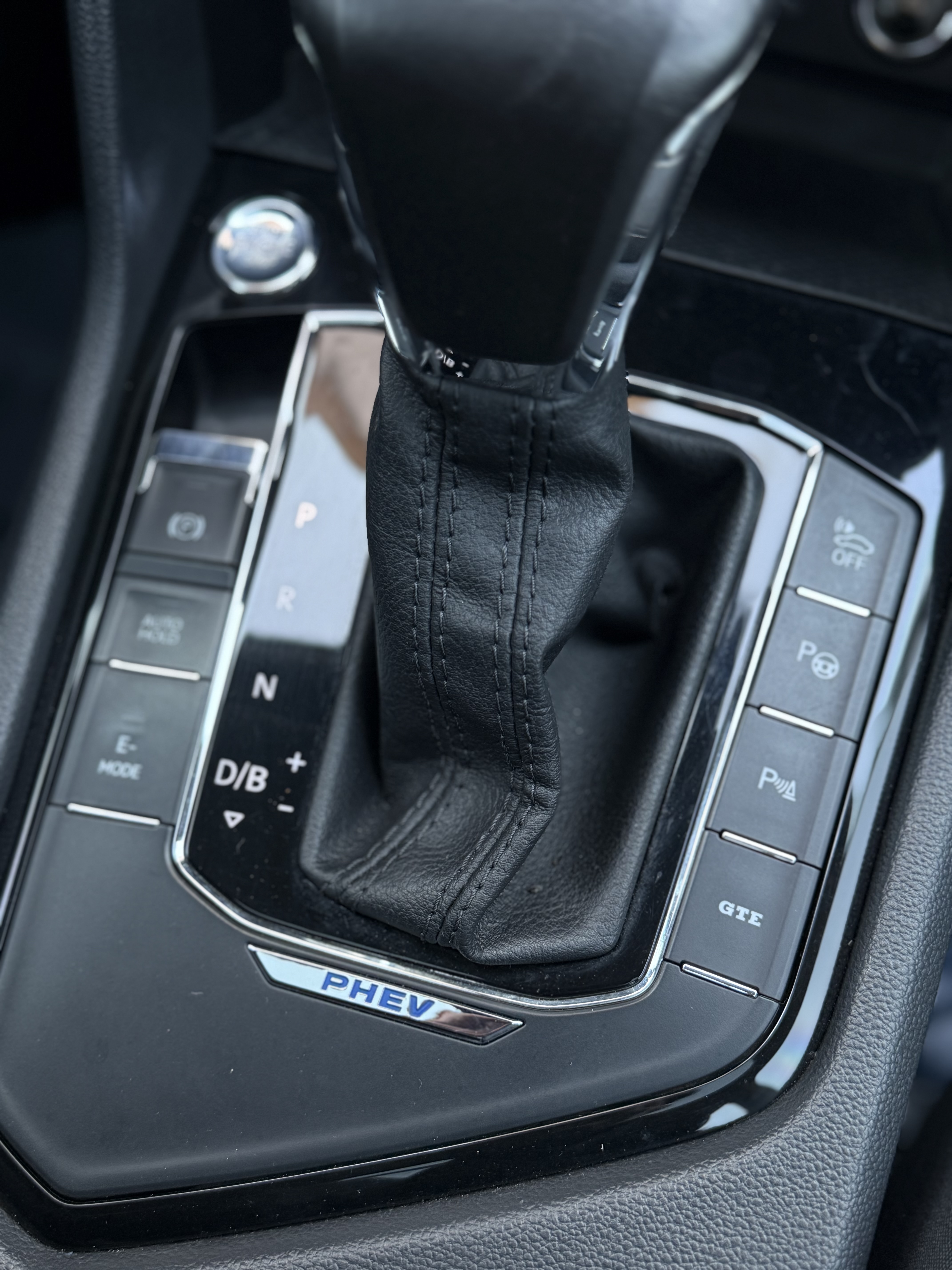 Volkswagen Tiguan L New Energy 2019 изображение автомобиля #10