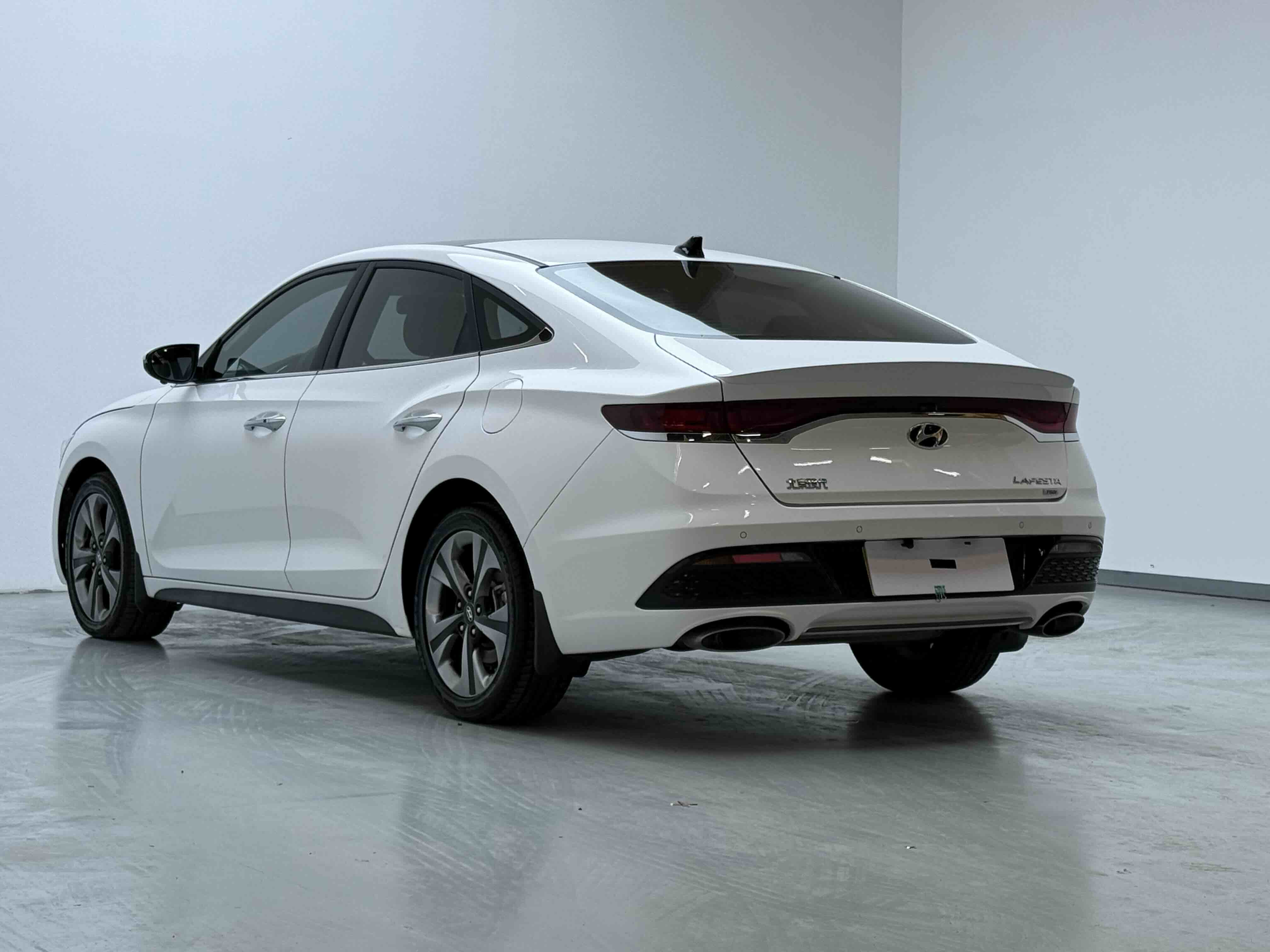 Hyundai Lafesta 2021 #10 Hyundai Lafesta 2021 car image #10