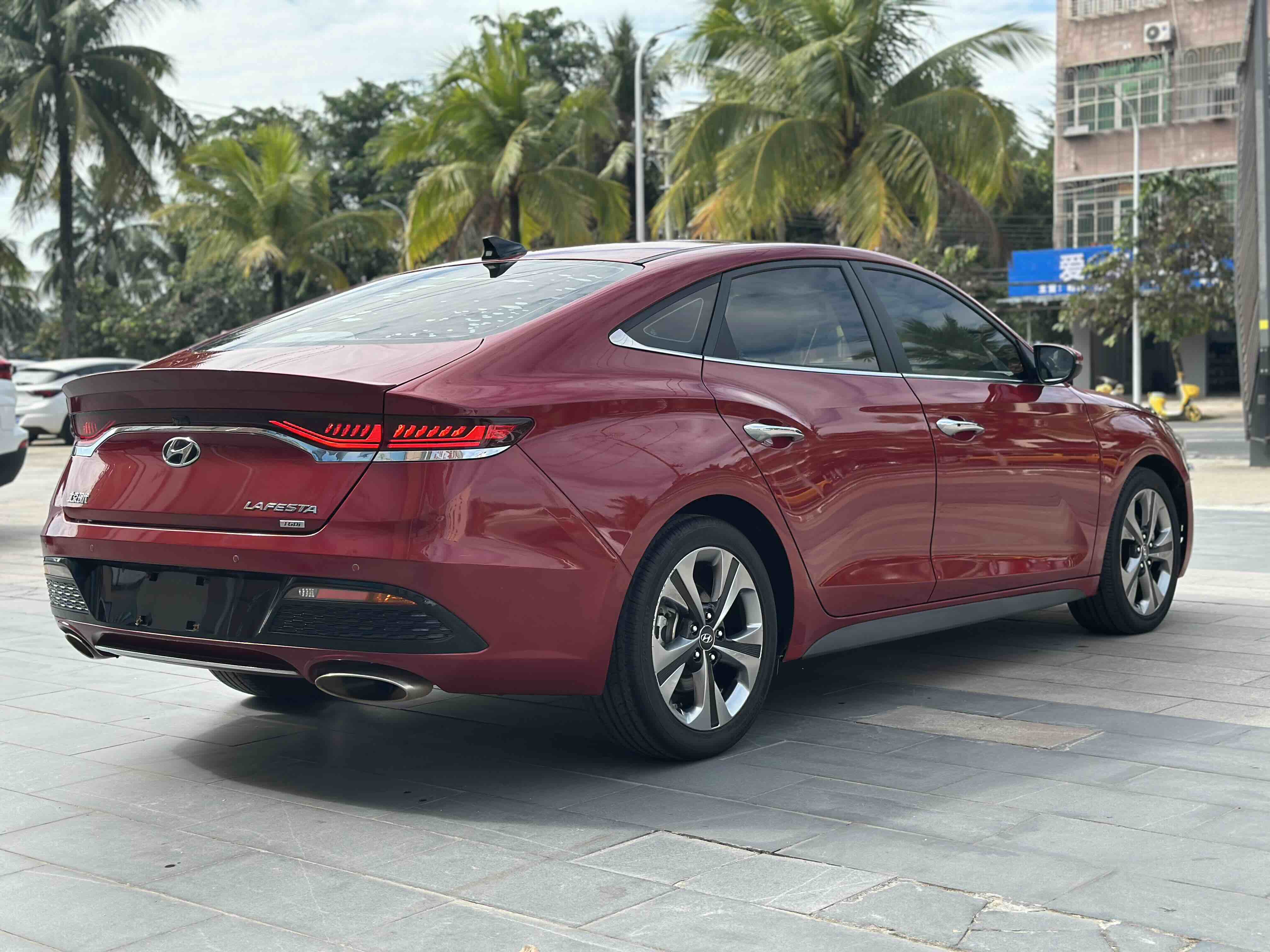 Hyundai Lafesta 2020 car image #10