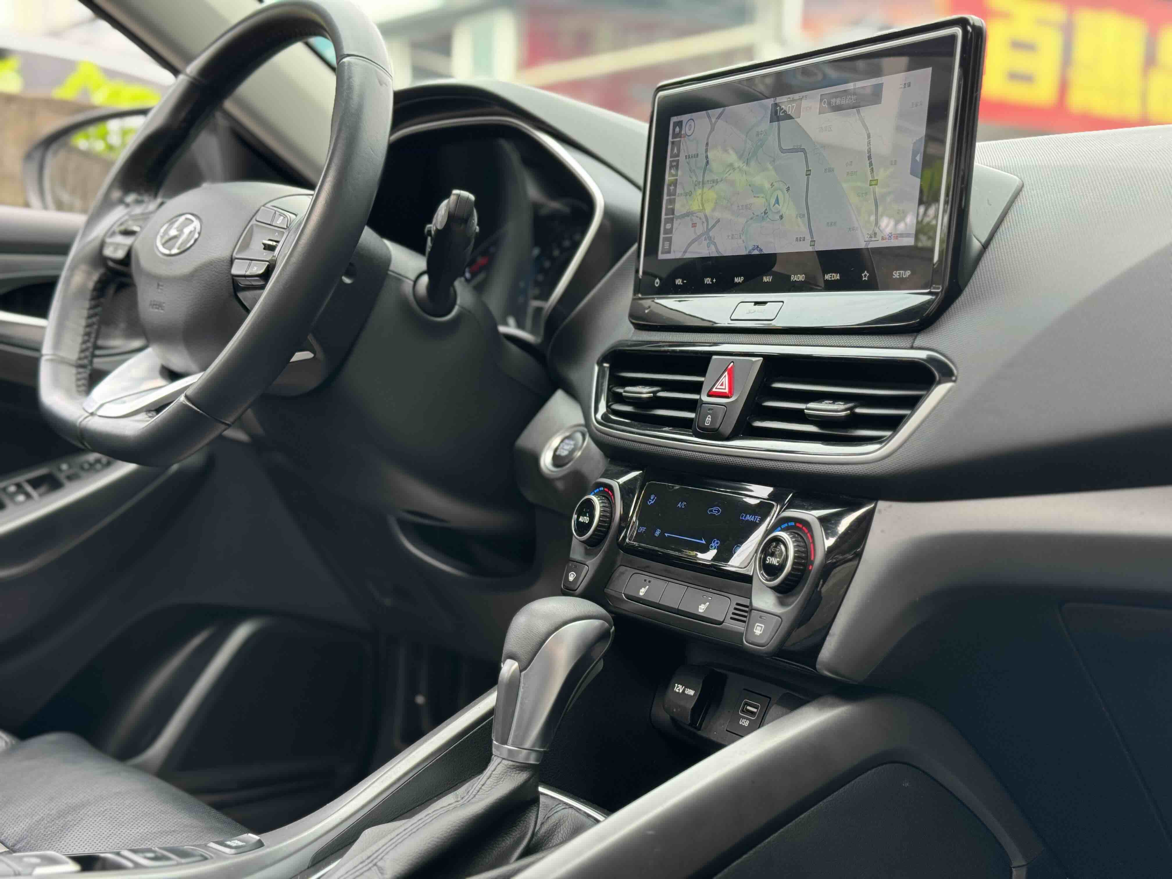 Hyundai Lafesta 2018 car image #10