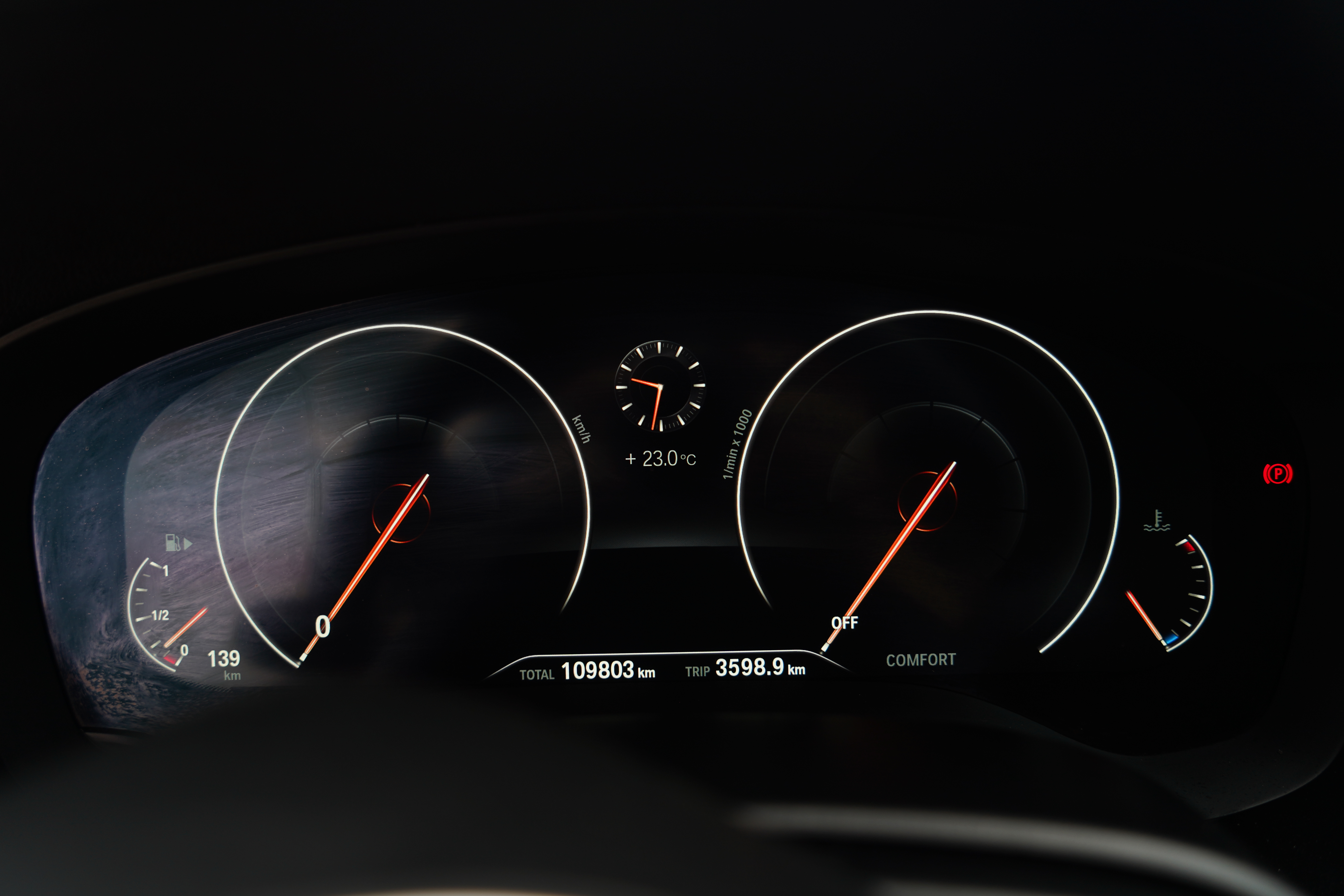 BMW 5 Series 2019 car image #10