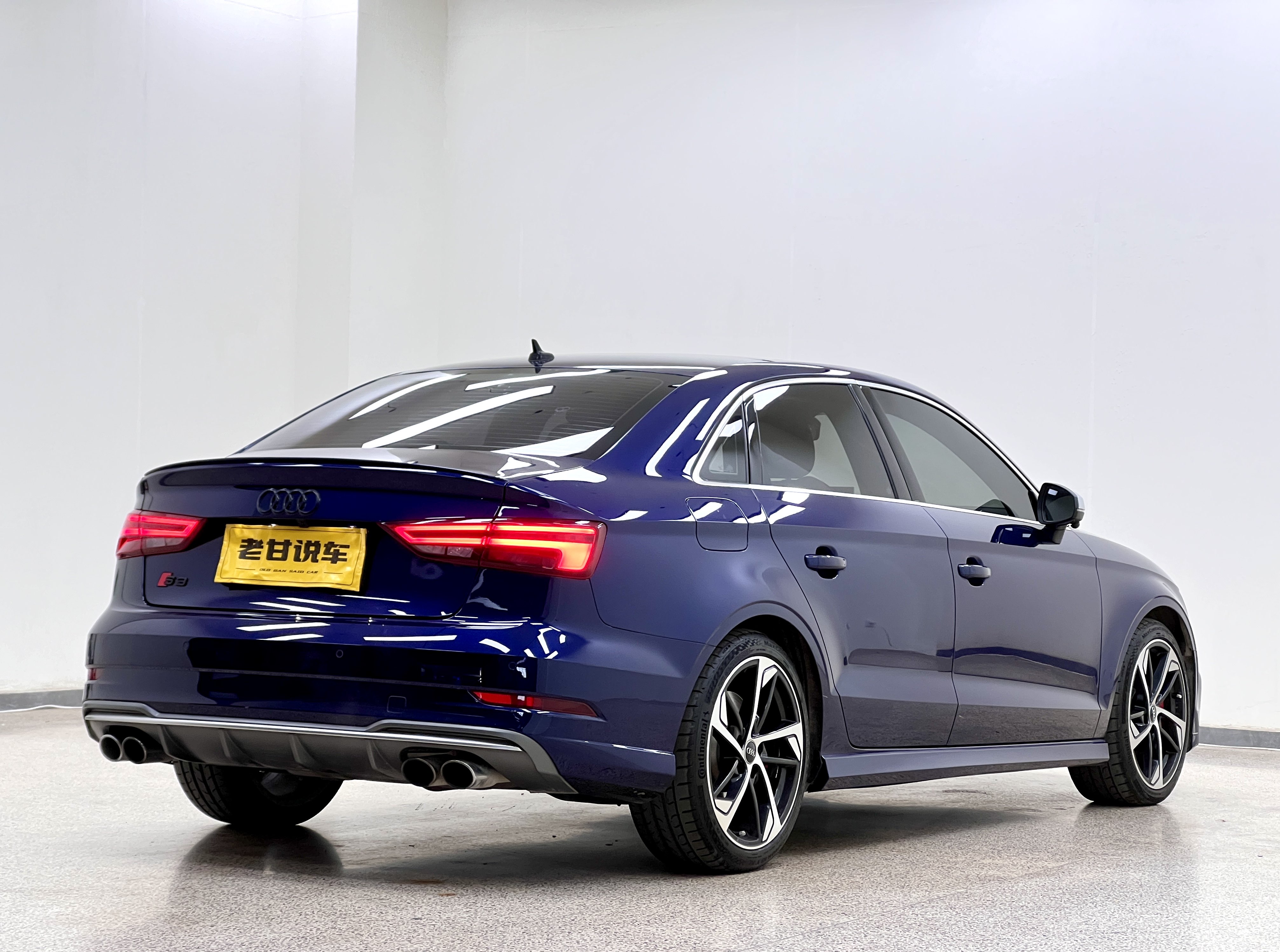 Audi S3 2019 car image #10