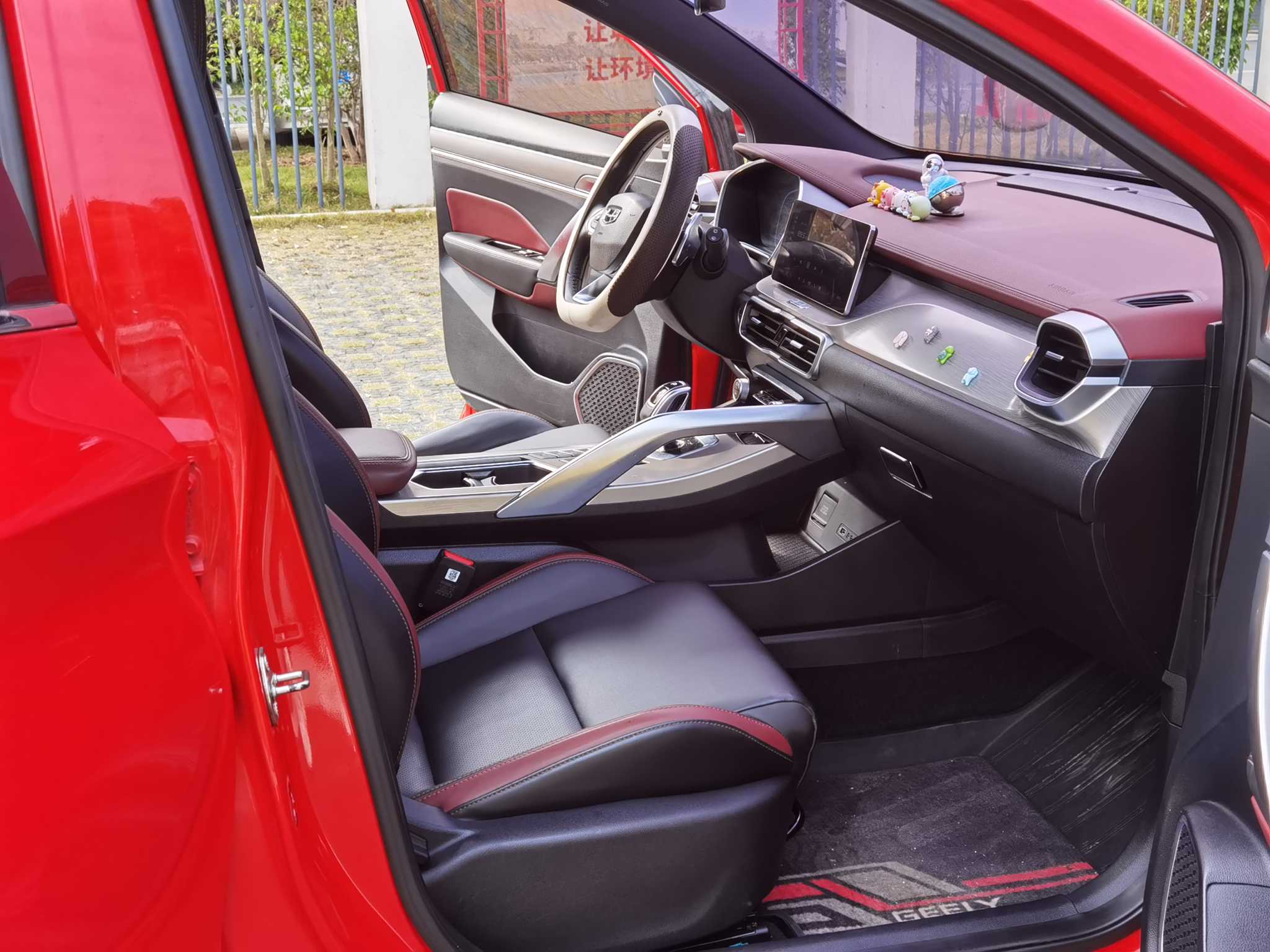 GEELY Coolray 2019 #10 GEELY Coolray 2019 car image #10