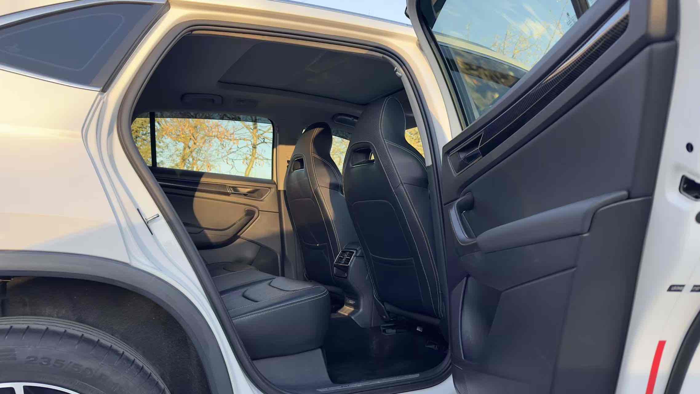 Skoda Kodiaq GT 2021 صورة سيارة #10