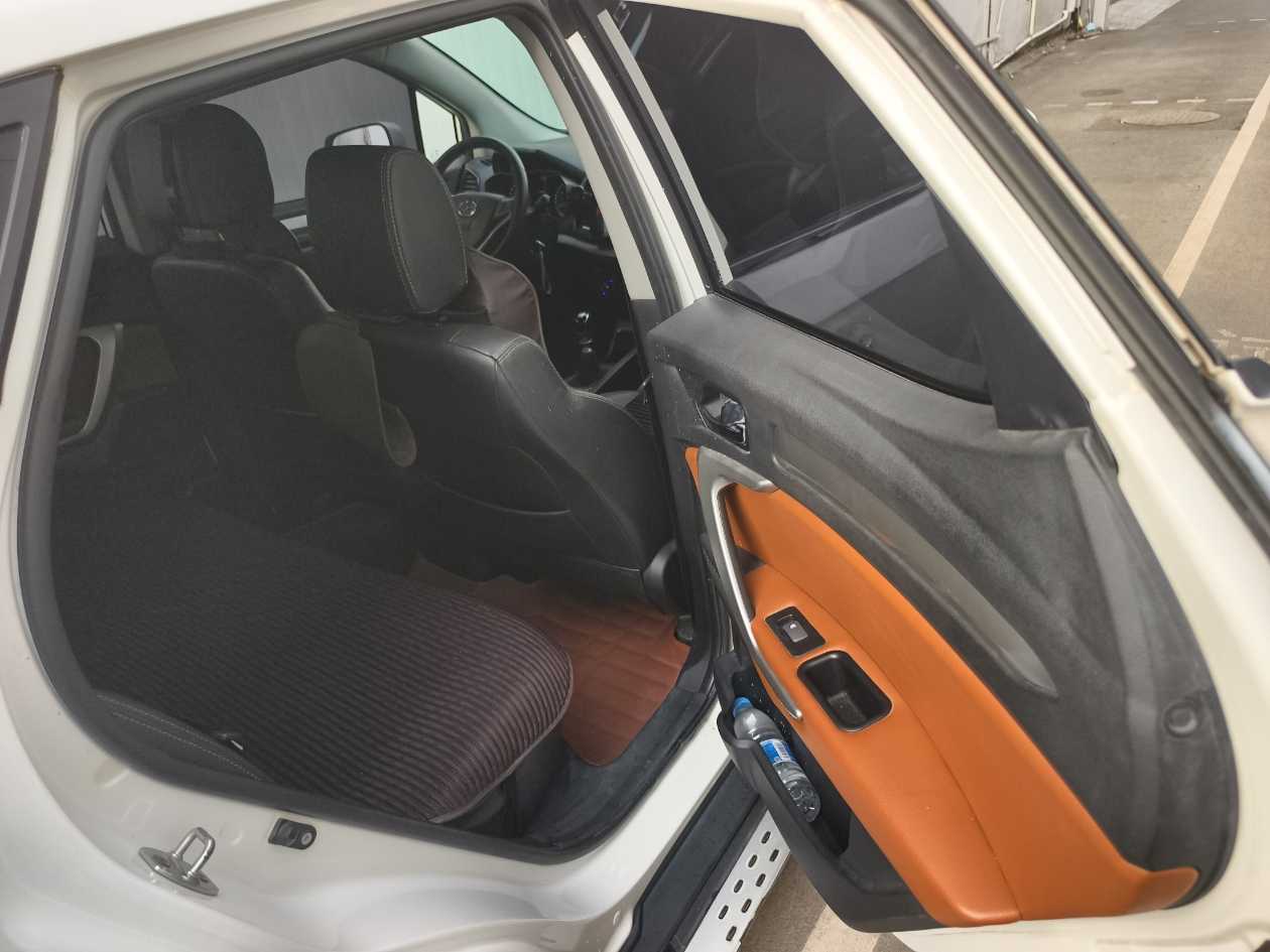 JAC 2015 #10 JAC 2015 car image #10