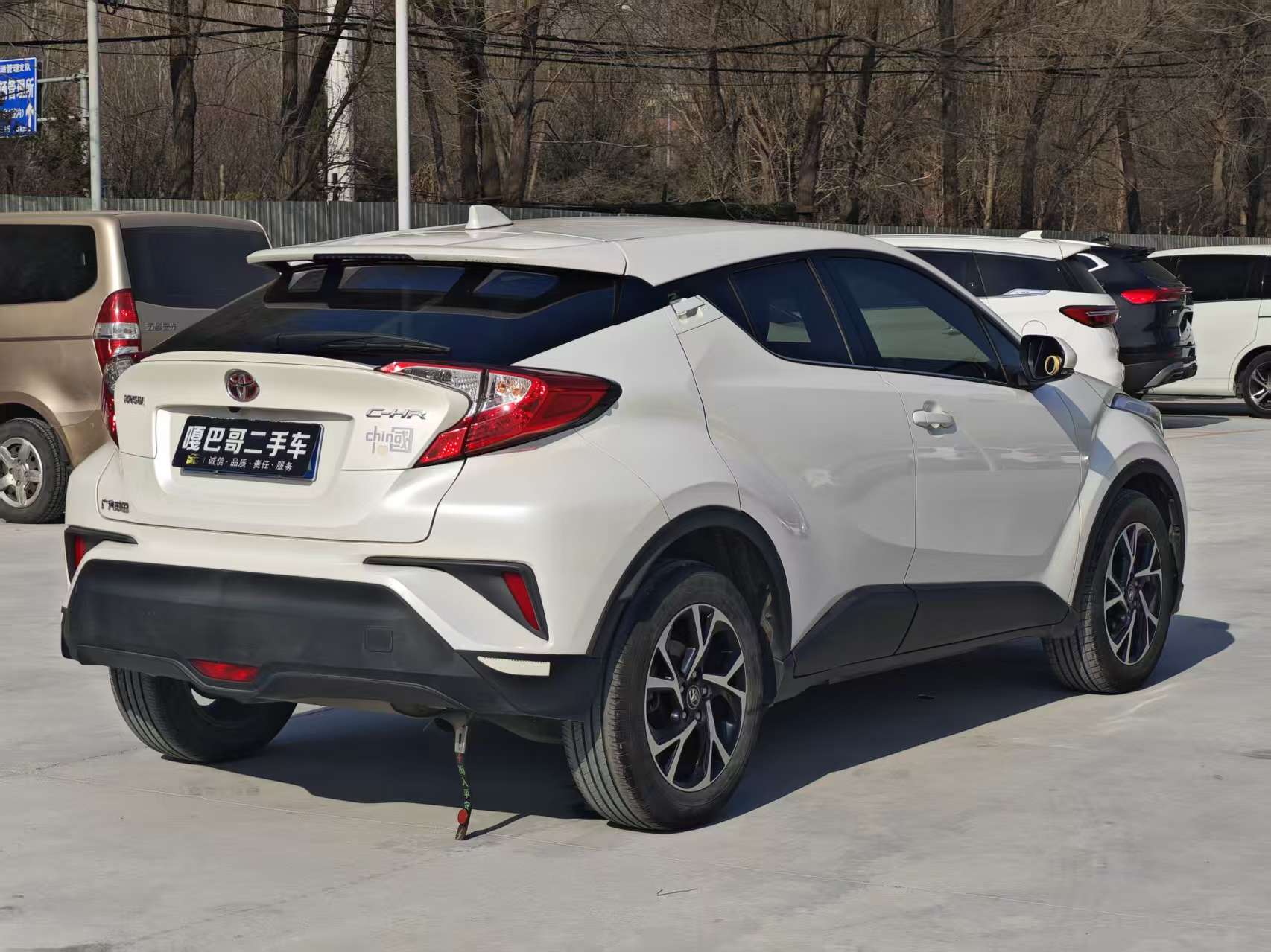 Toyota C-HR 2019 صورة سيارة #10