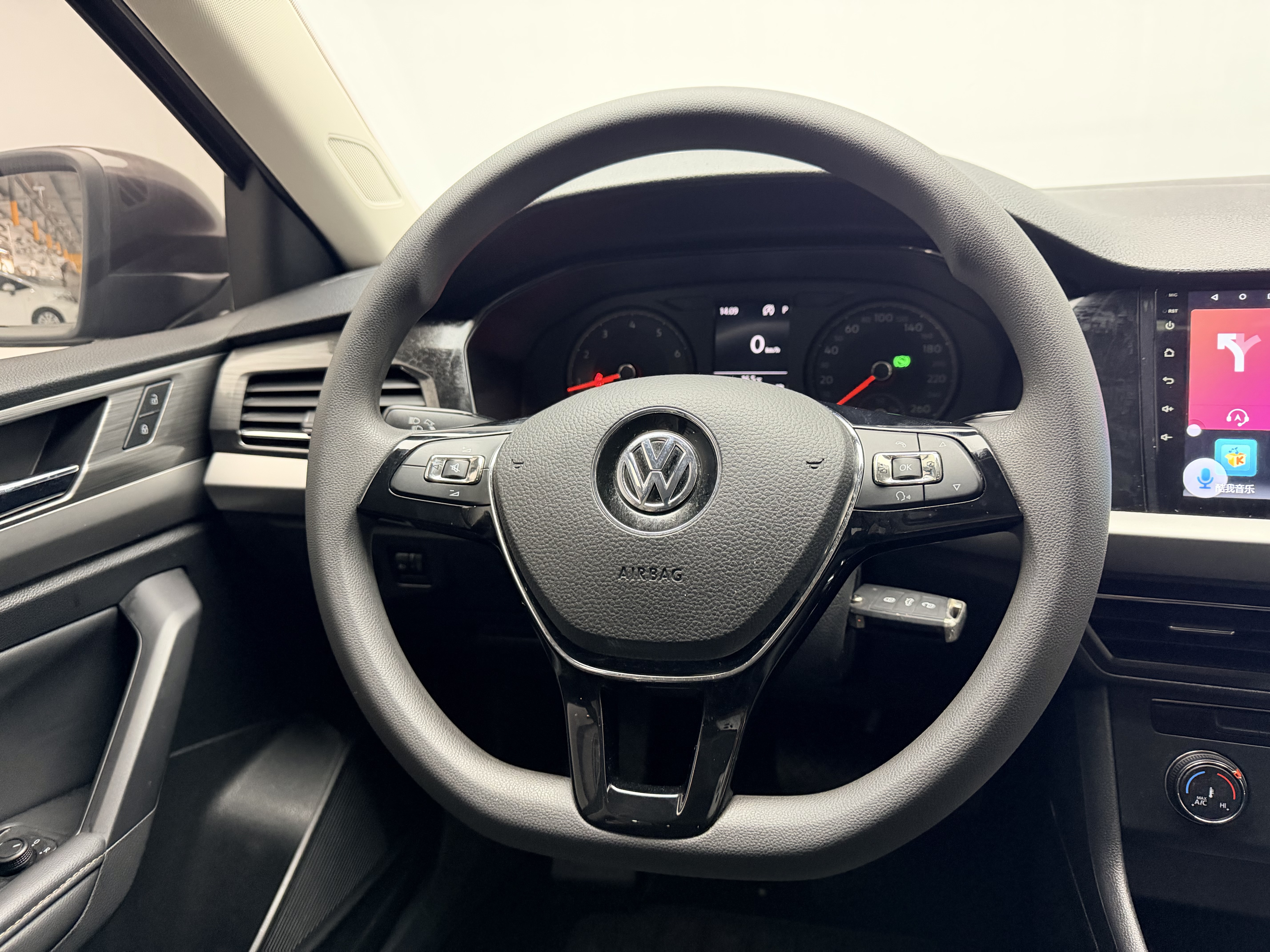 Volkswagen Lavida 2019 #10 Volkswagen Lavida 2019 car image #10