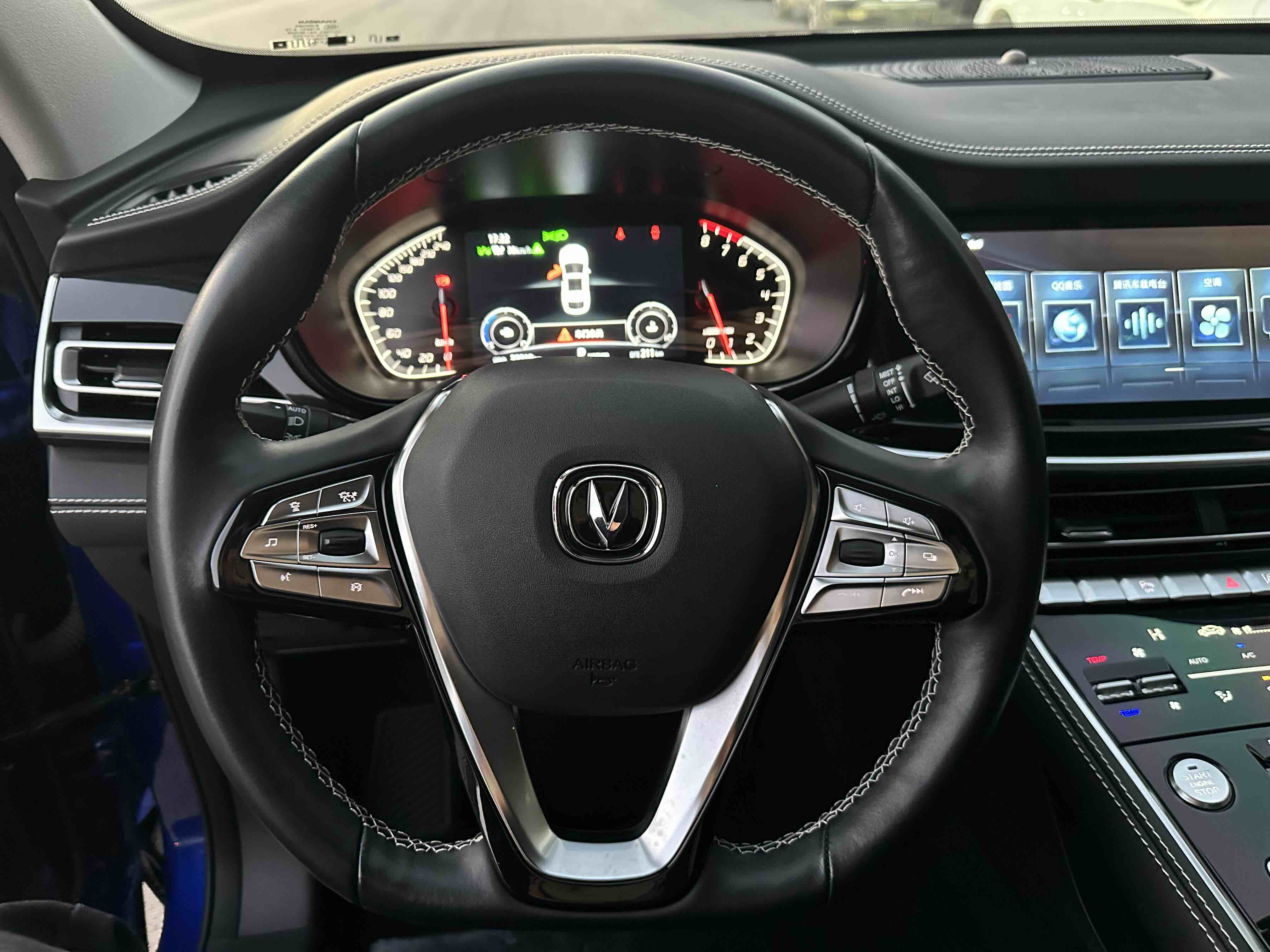 Changan CS85 Coupe 2019 car image #10