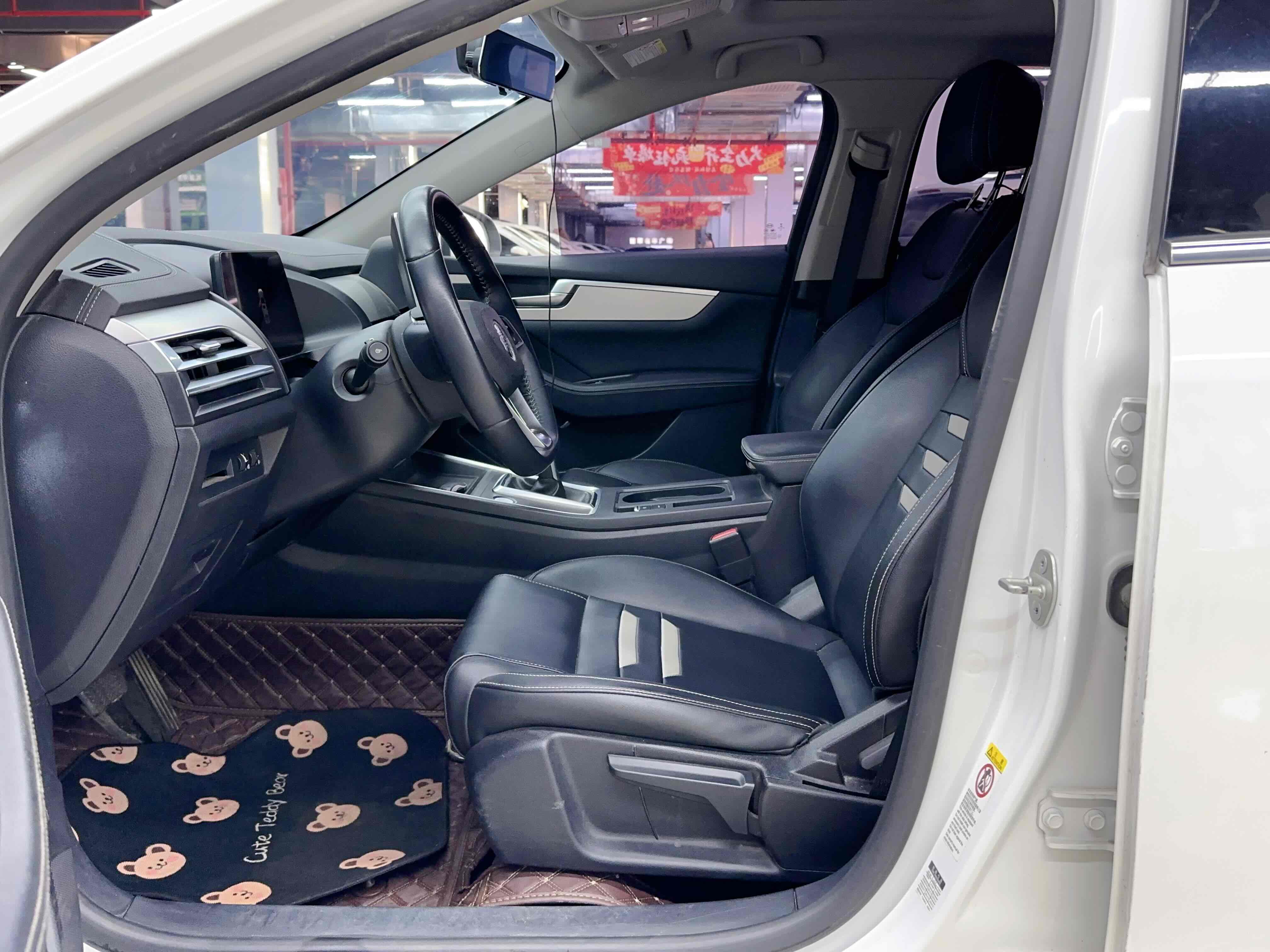 BYD Qin Pro 2019 #10 BYD Qin Pro 2019 car image #10