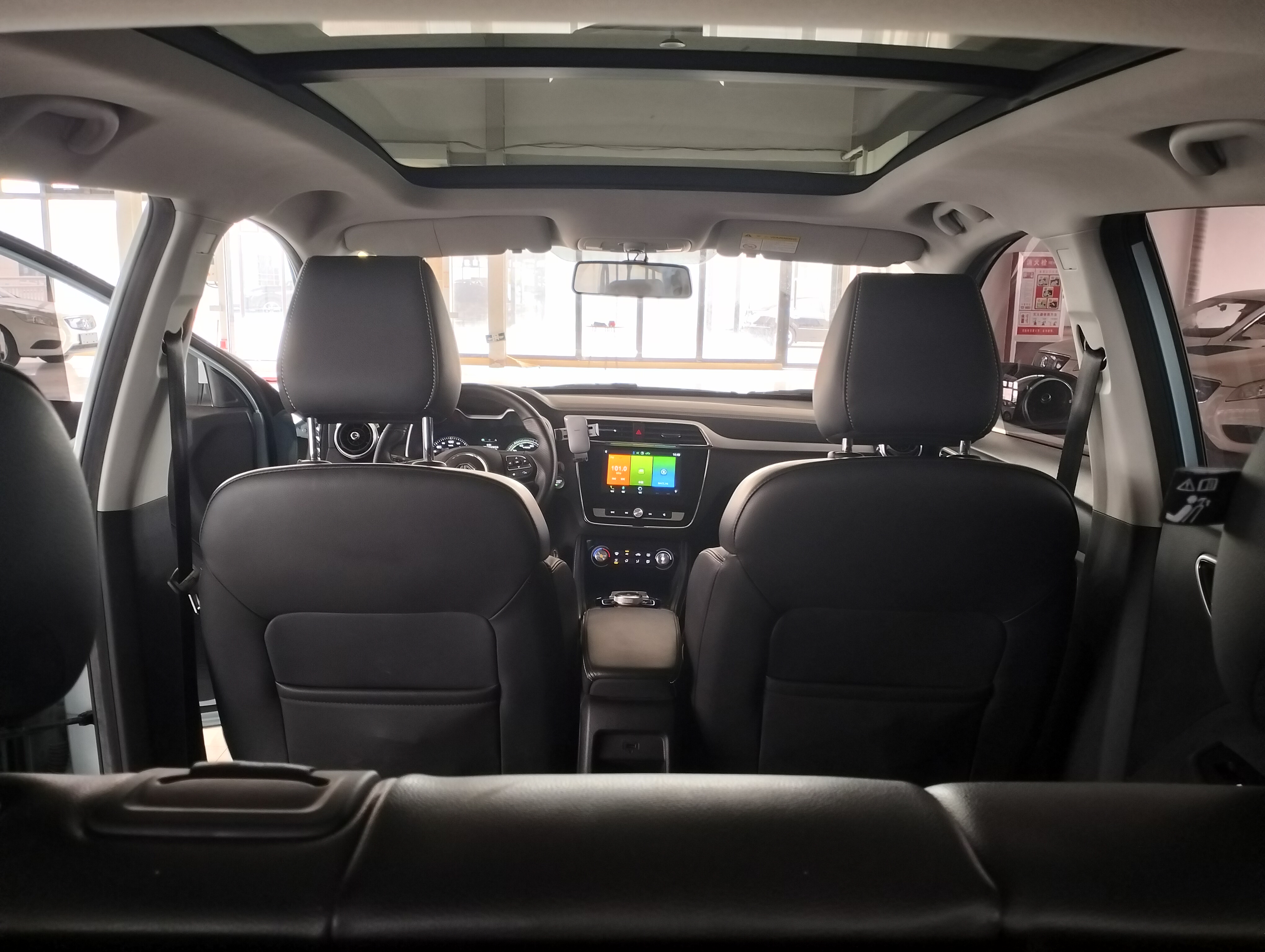 MG EZS Electric 2019 #10 MG EZS Electric 2019 car image #10