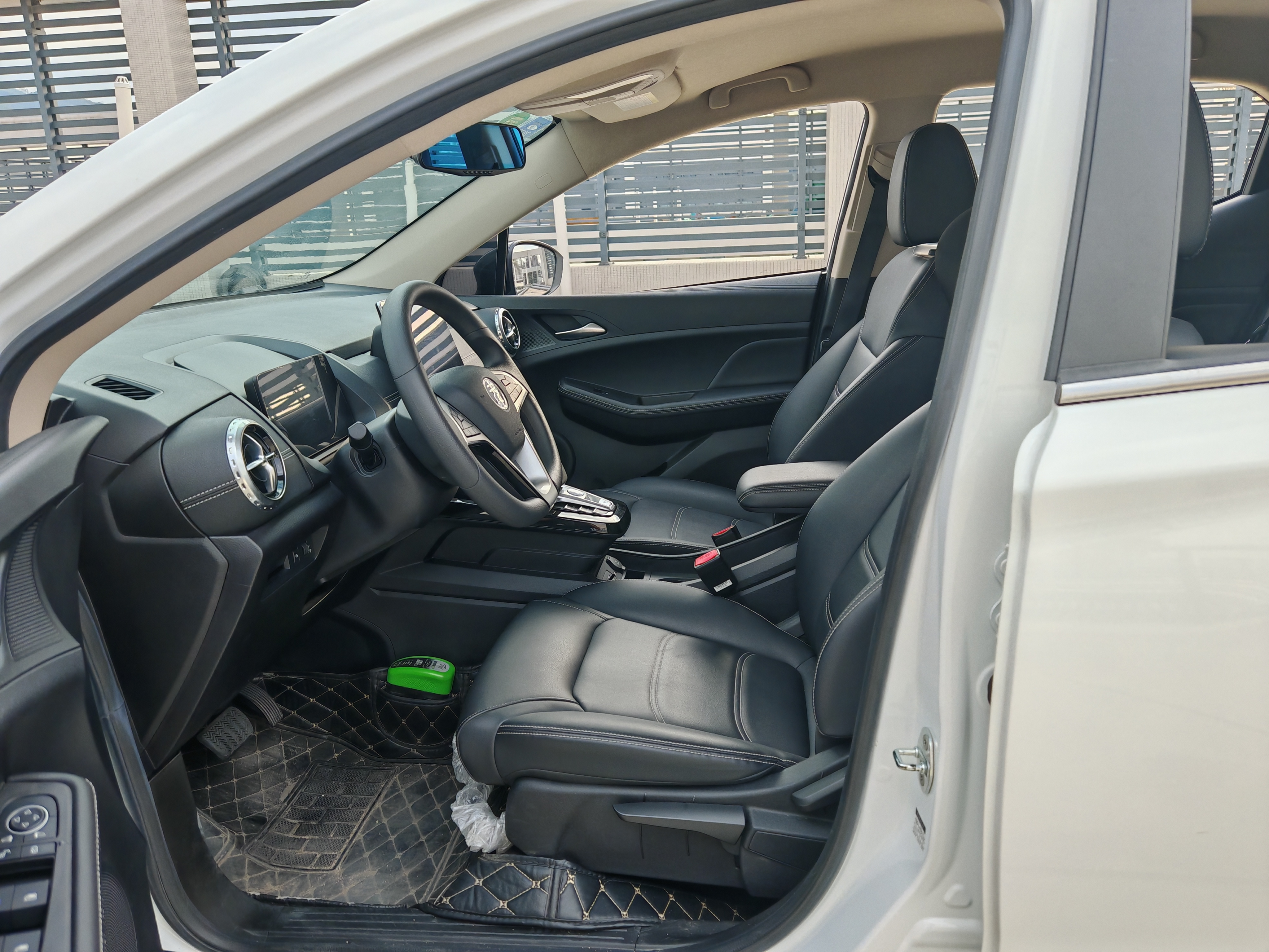 BYD Yuan New Energy 2020 car image #10