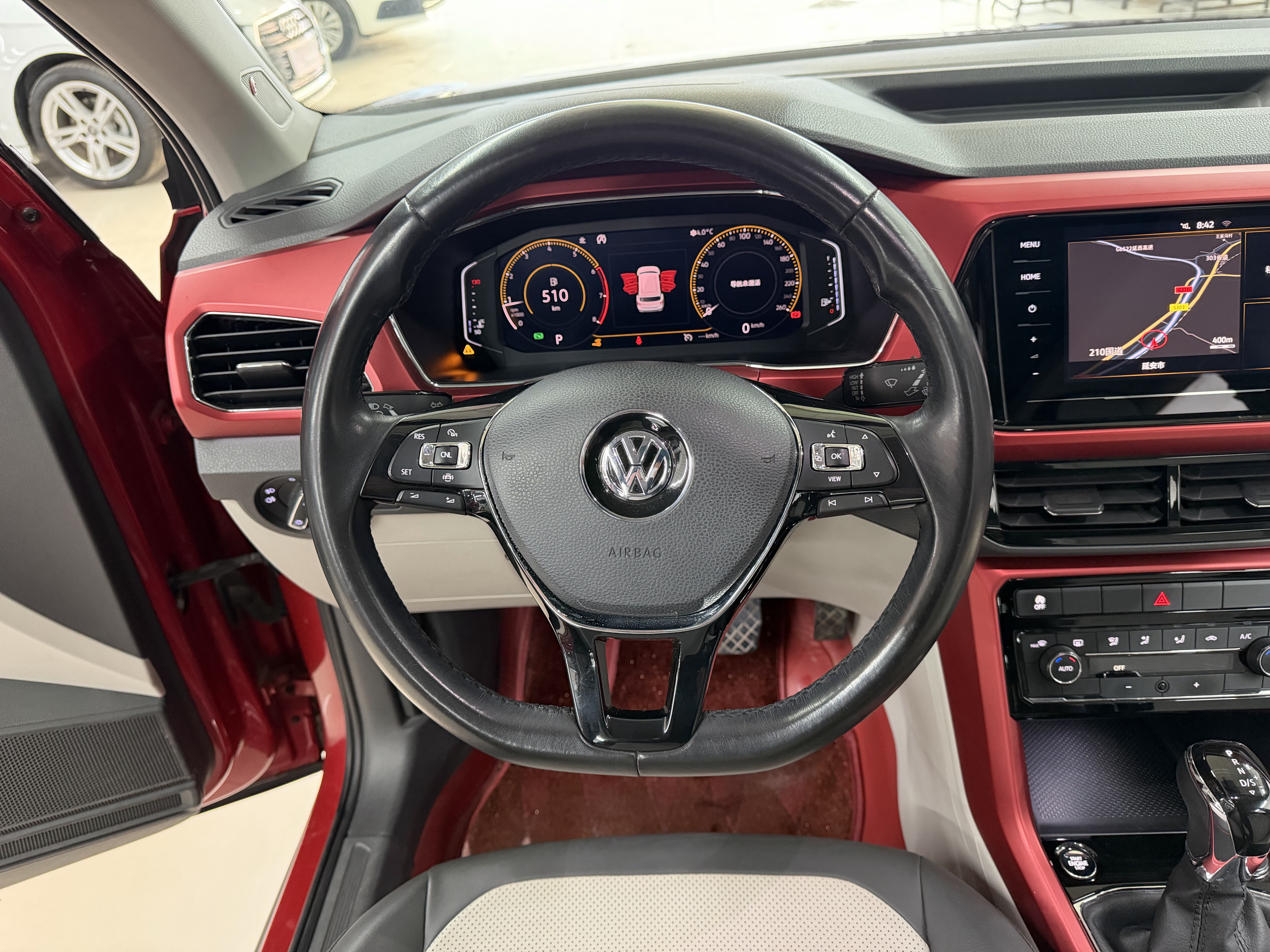 Volkswagen T-Cross 2019 car image #10