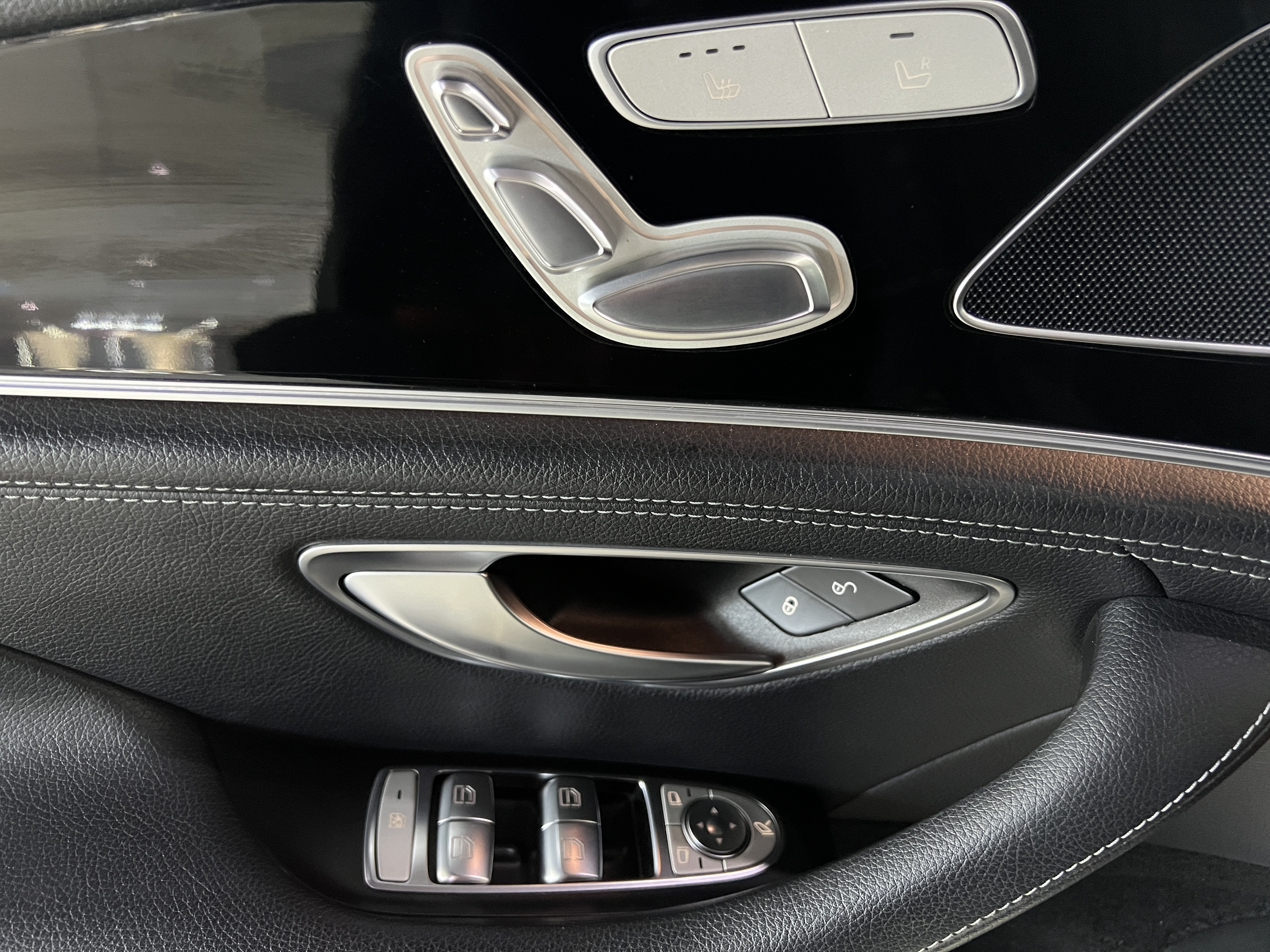 Mercedes-Benz AMG GT 2019 imagen de coche #10