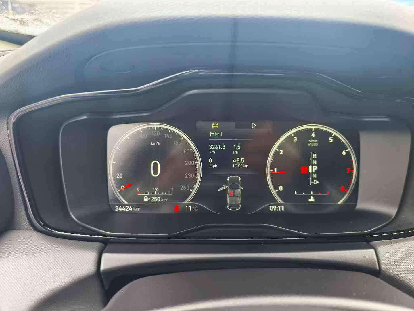 Lynk & Co 2019 car image #10