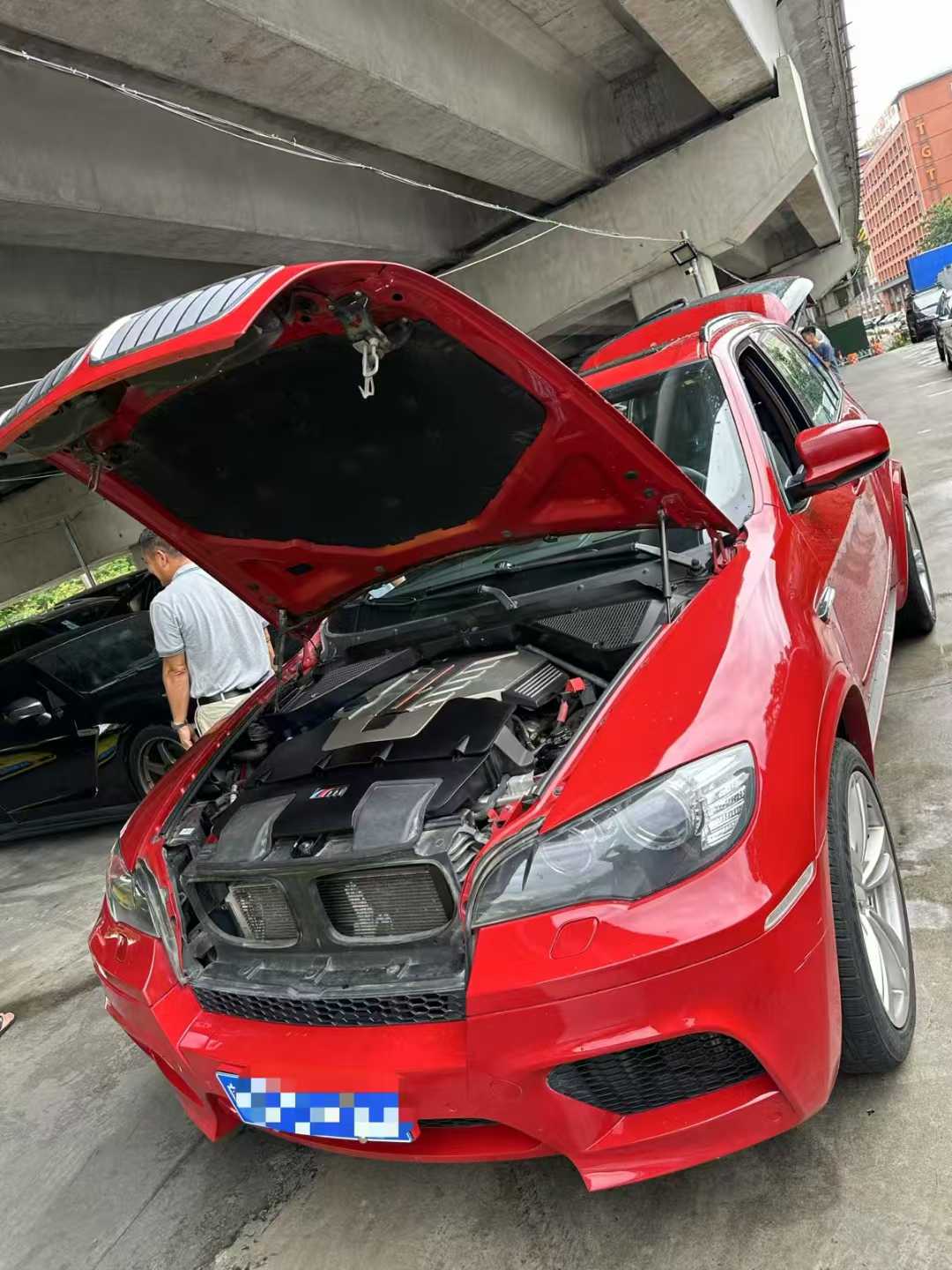 BMW X5 M 2011 car image #10