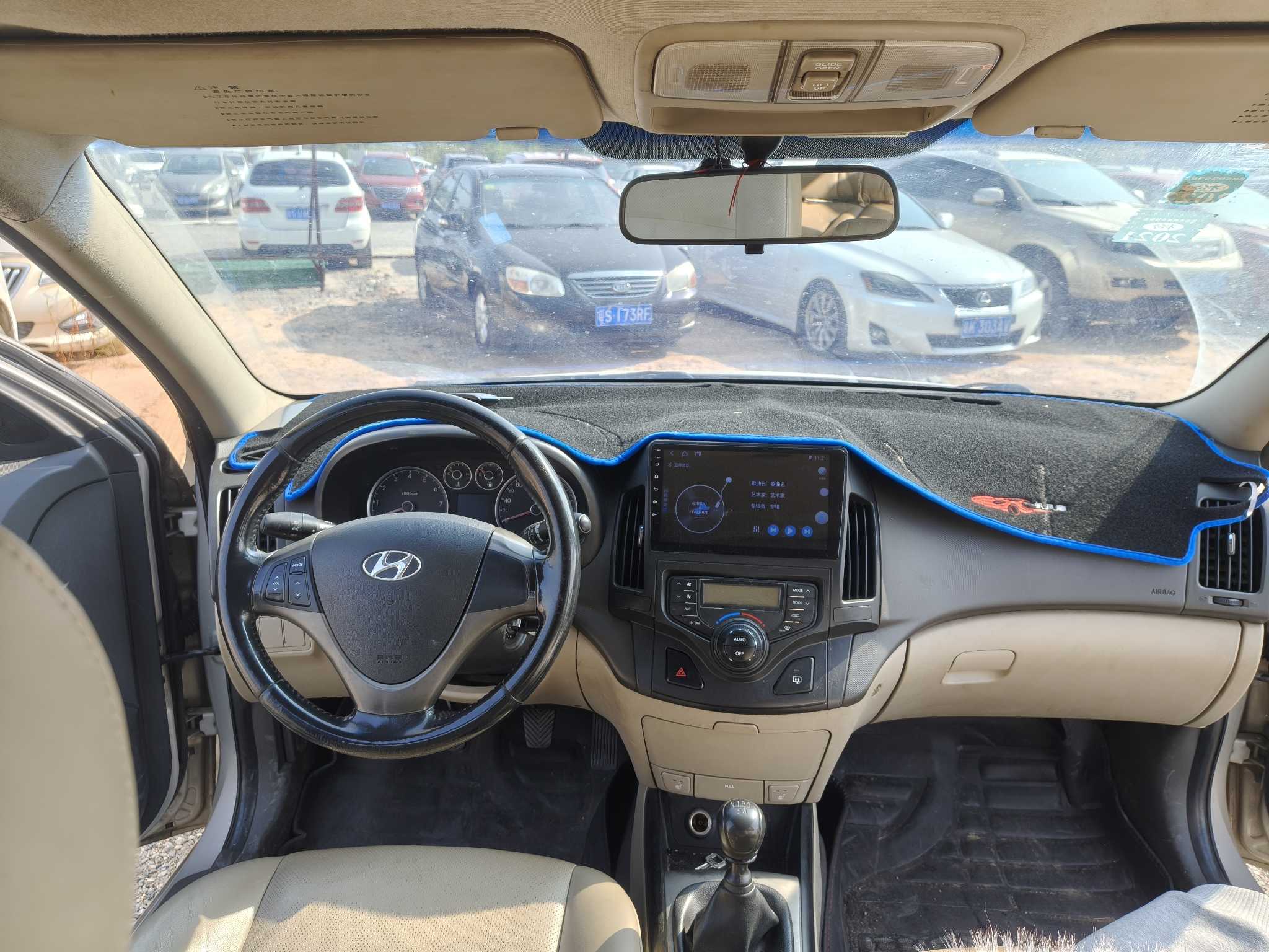 Hyundai i30 2010 car image #10