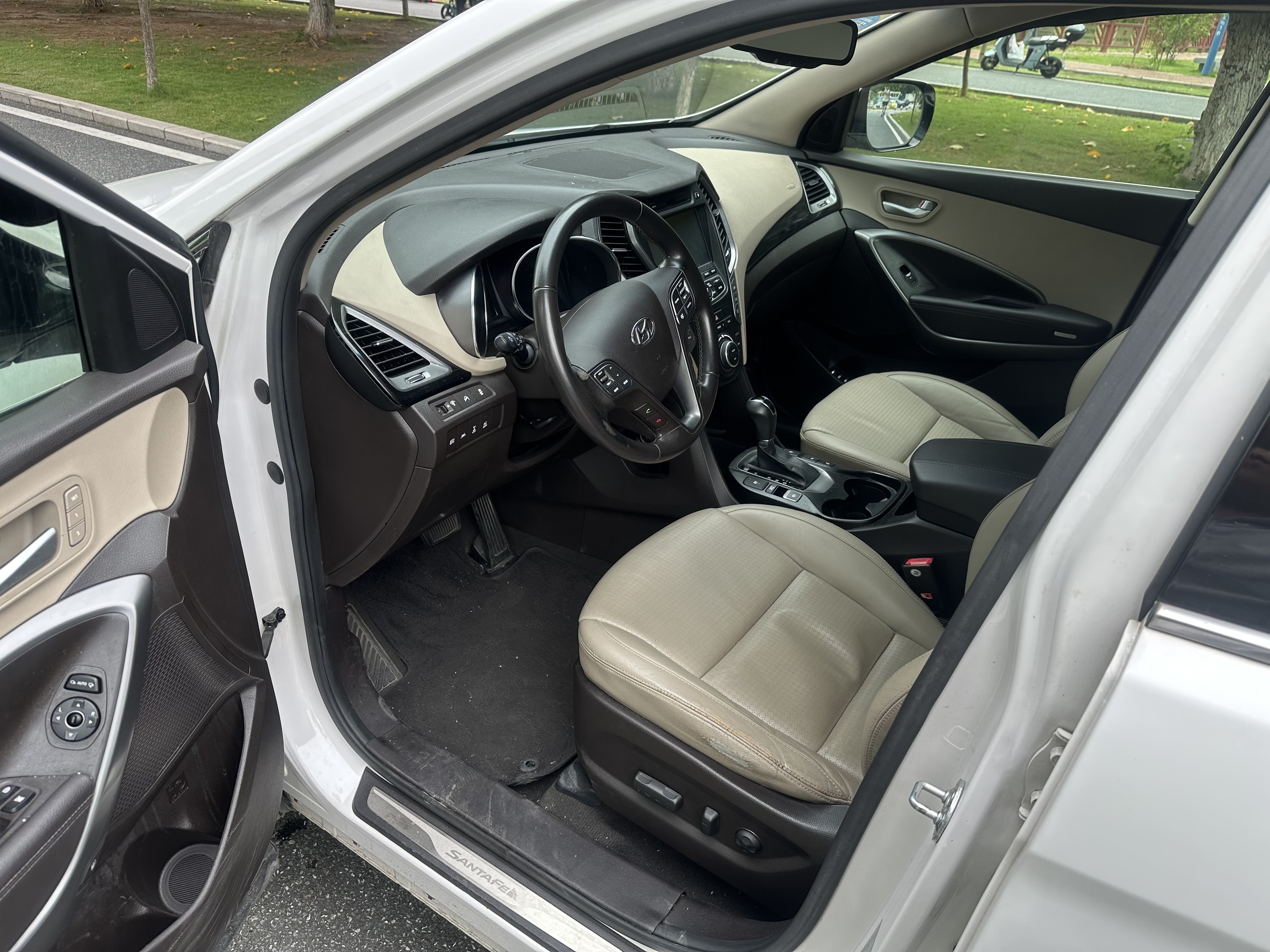 Hyundai Santa Fe (Imported) 2013 car image #10