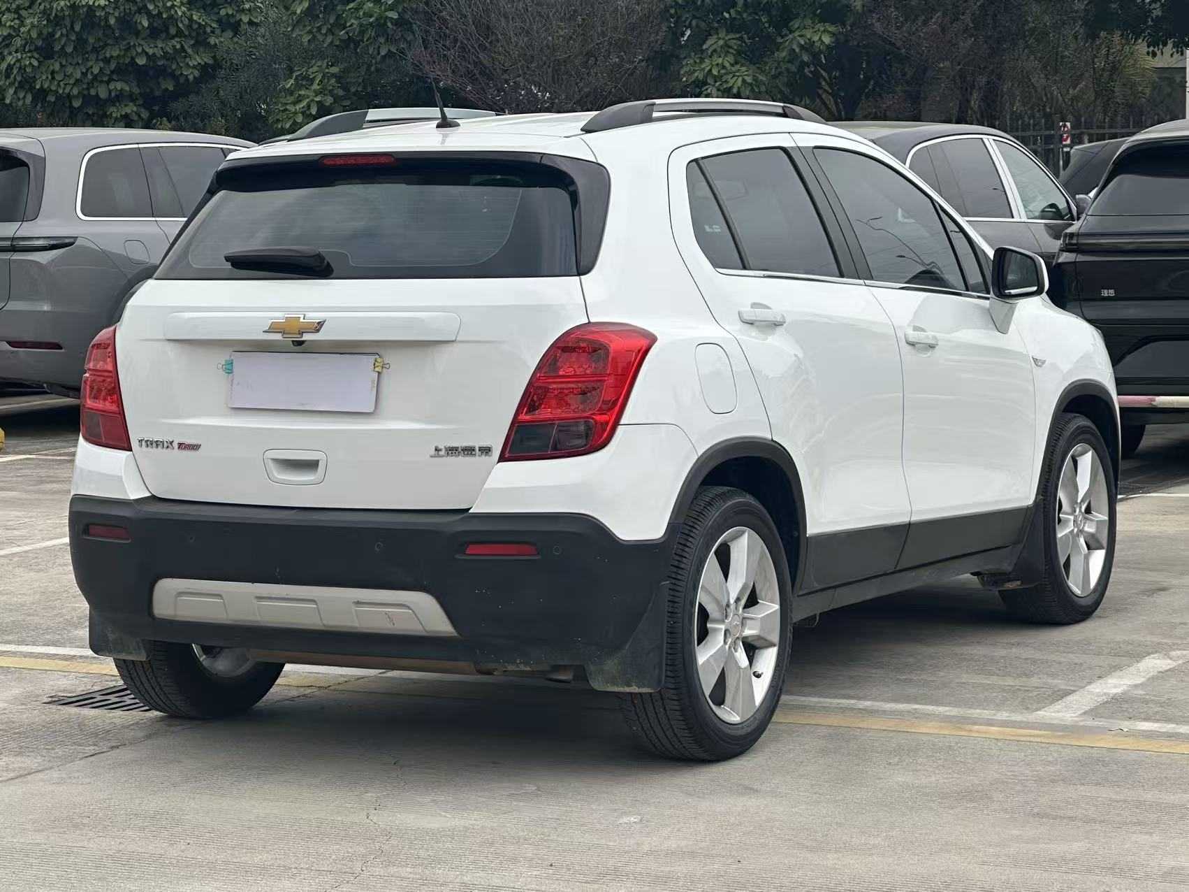 Chevrolet Tracker 2015 #10 Chevrolet Tracker 2015 car image #10